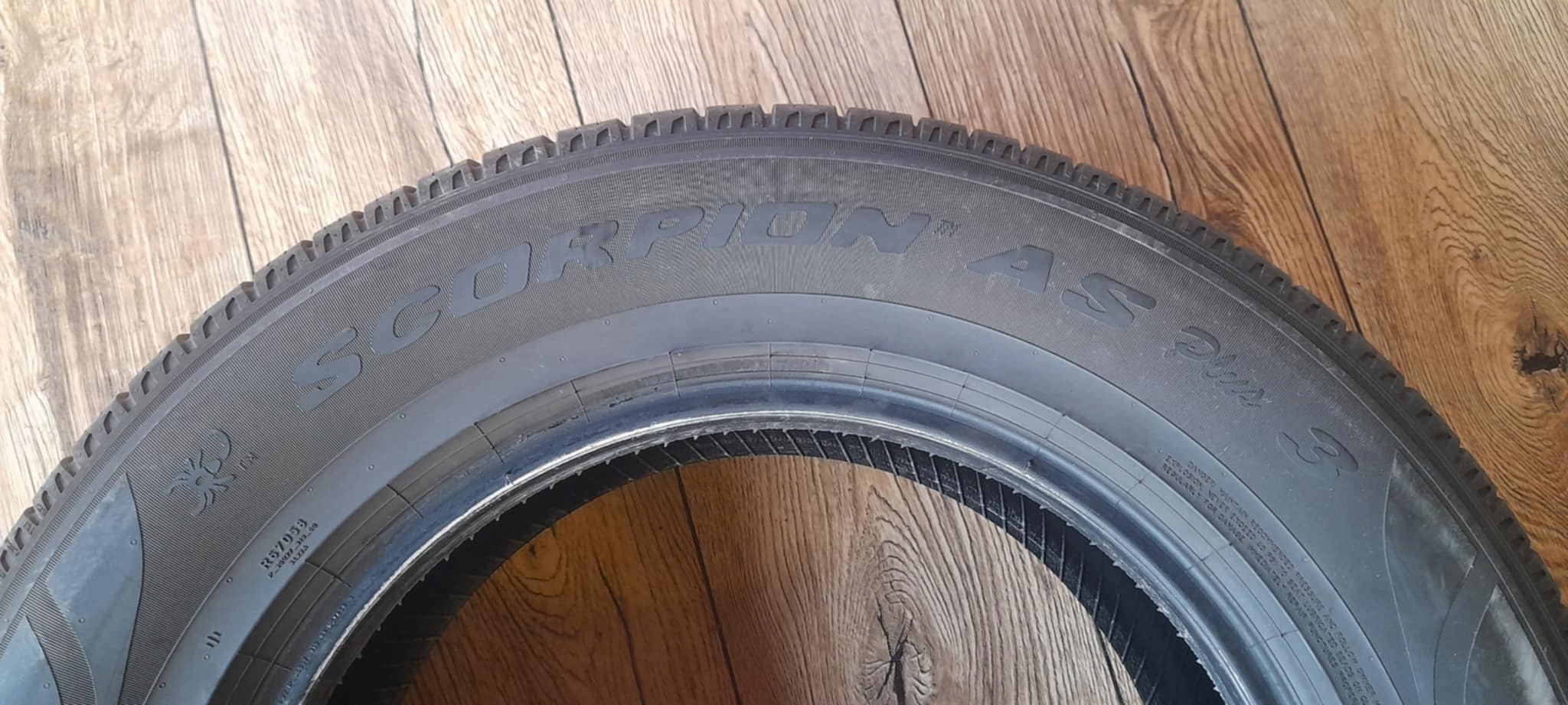 PIRELLI SCORPION 235/65R17 104H