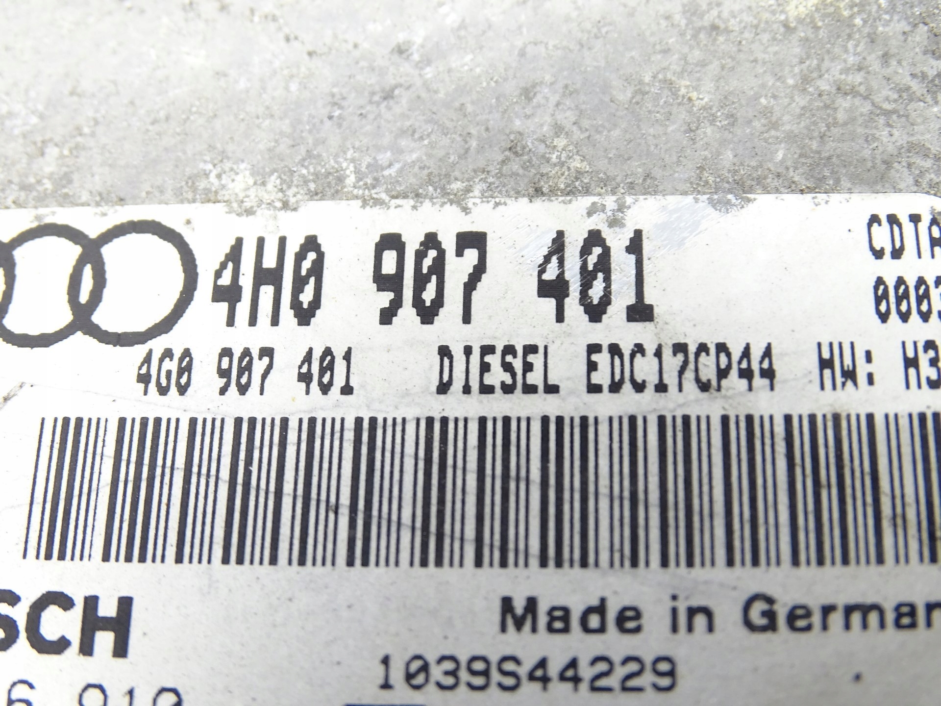 control unit computer of the engine AUDI A8 D4 3.0 TDI 4H0907401