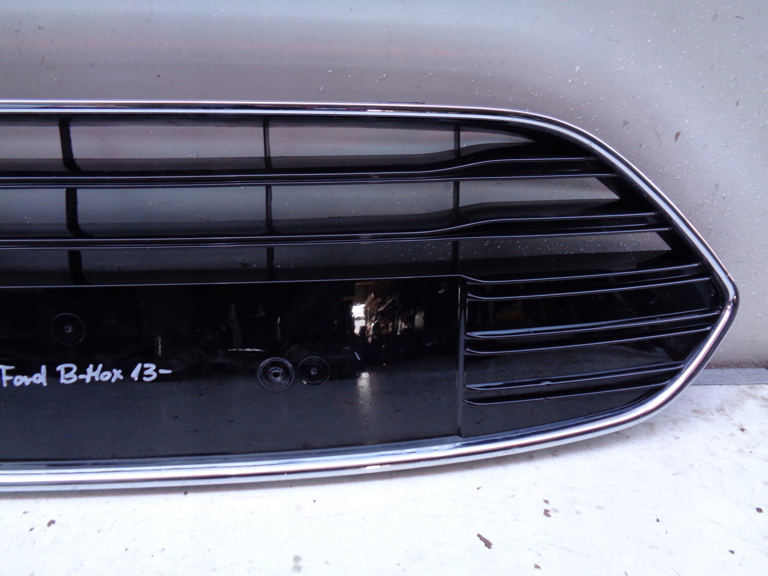 front PREKLADgrill grid FORD B-MAX 13