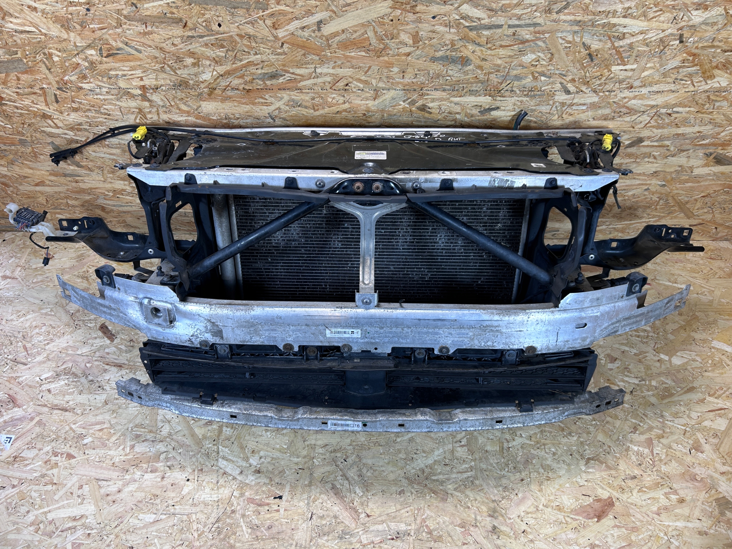 PAS PRZEDNI WZMOCNIENIE BELKA CHŁODNICE BMW 5 G30 G31 3.0 DIESEL AUTOMAT