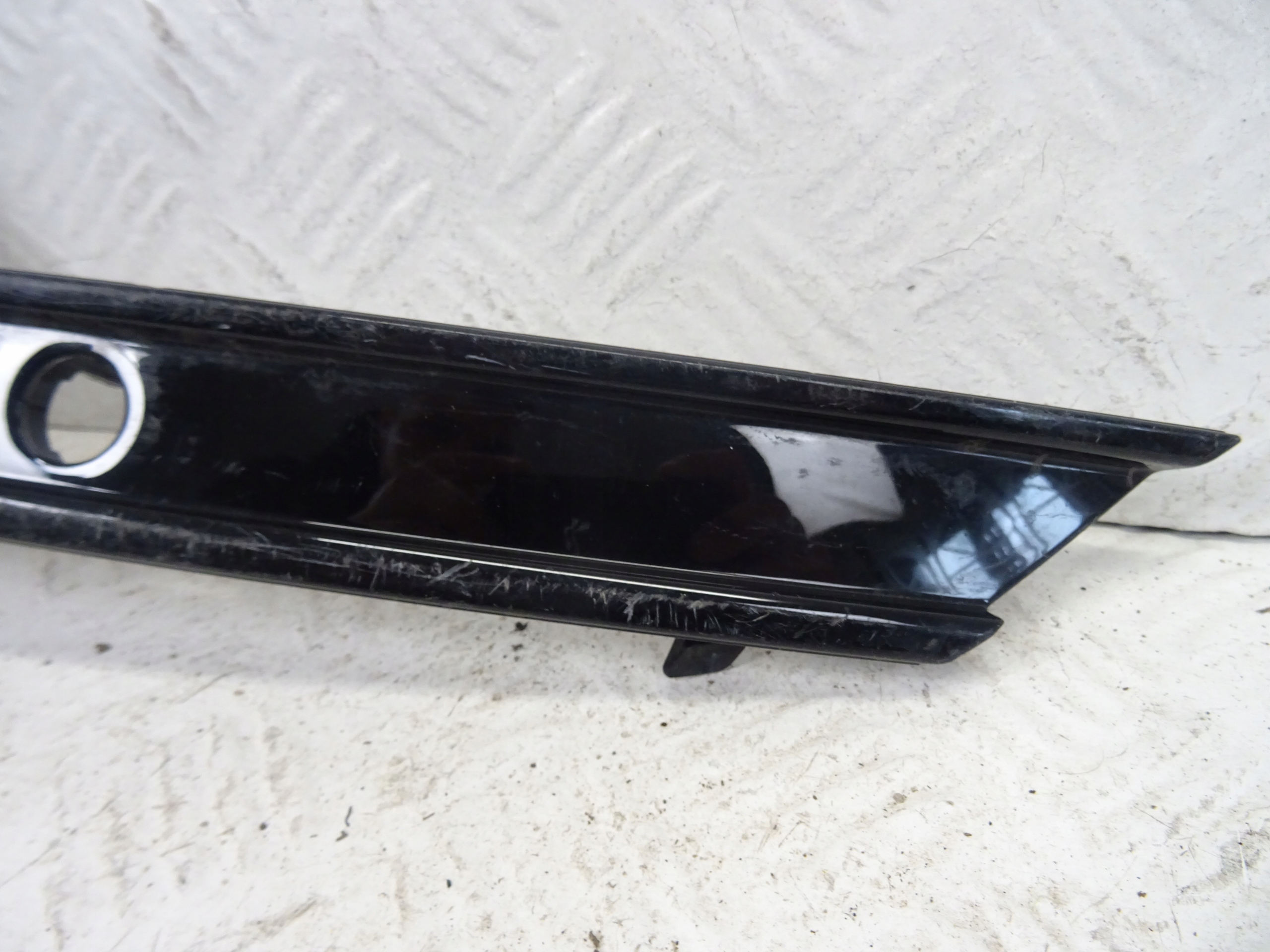 grid of a bumper front front right POLESTAR II 2 33631405