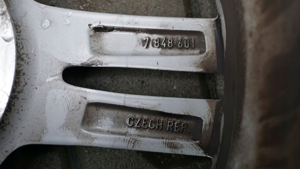 BMW 2 F45 F46 - disk 18 7848601