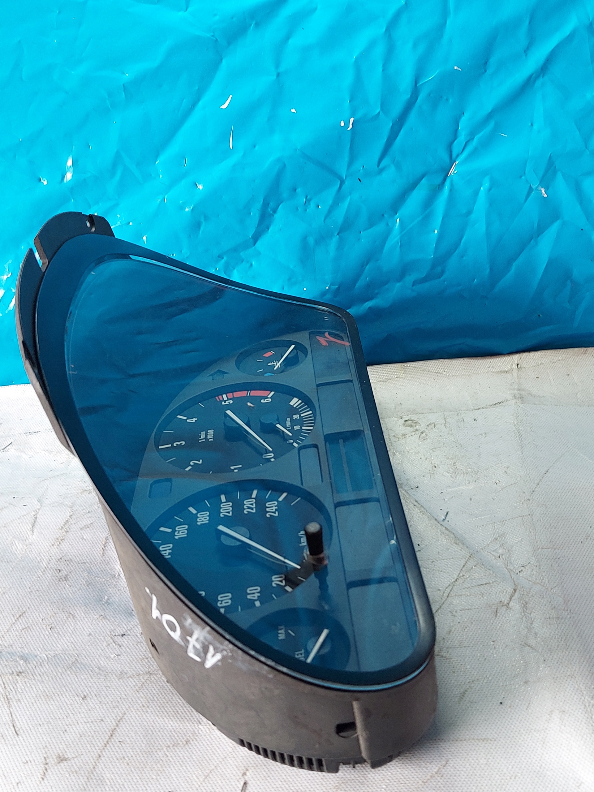 dials clock BMW 5 E39 525TDS 62118375675