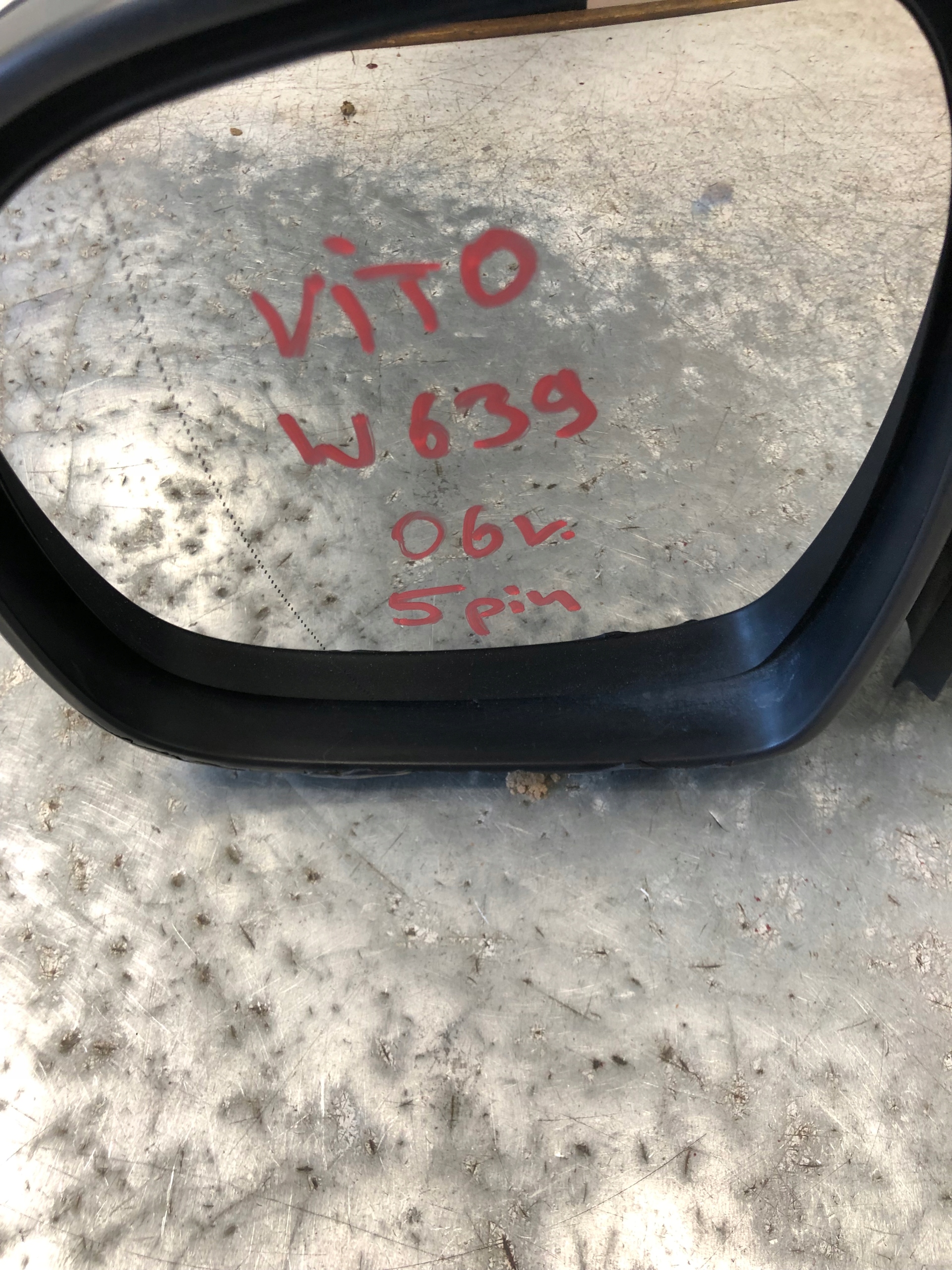 mirror left 5 PIN MERCEDES VITO W639