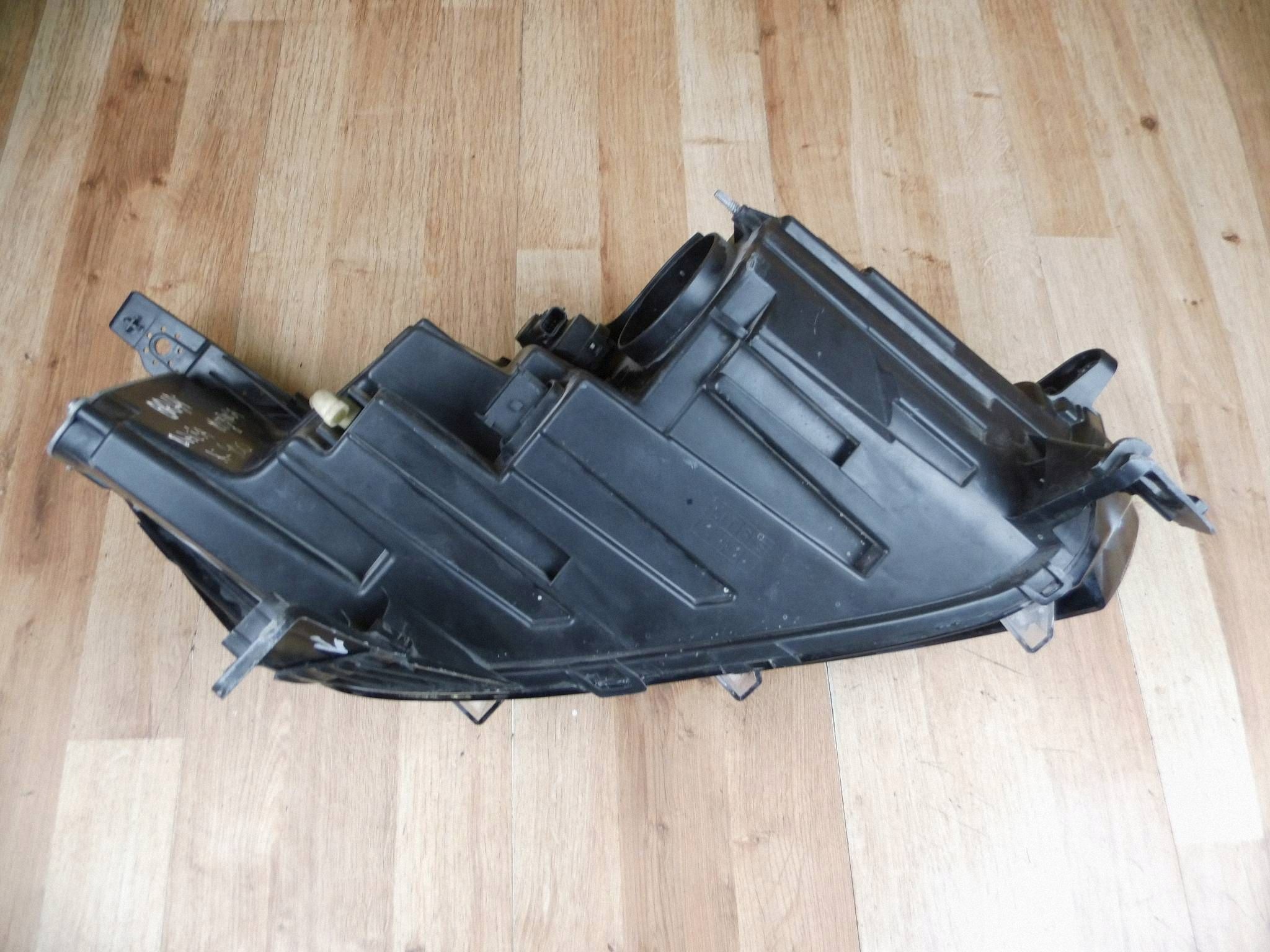 Dacia Sandero III 2020-2025 light left front front left 260607161R