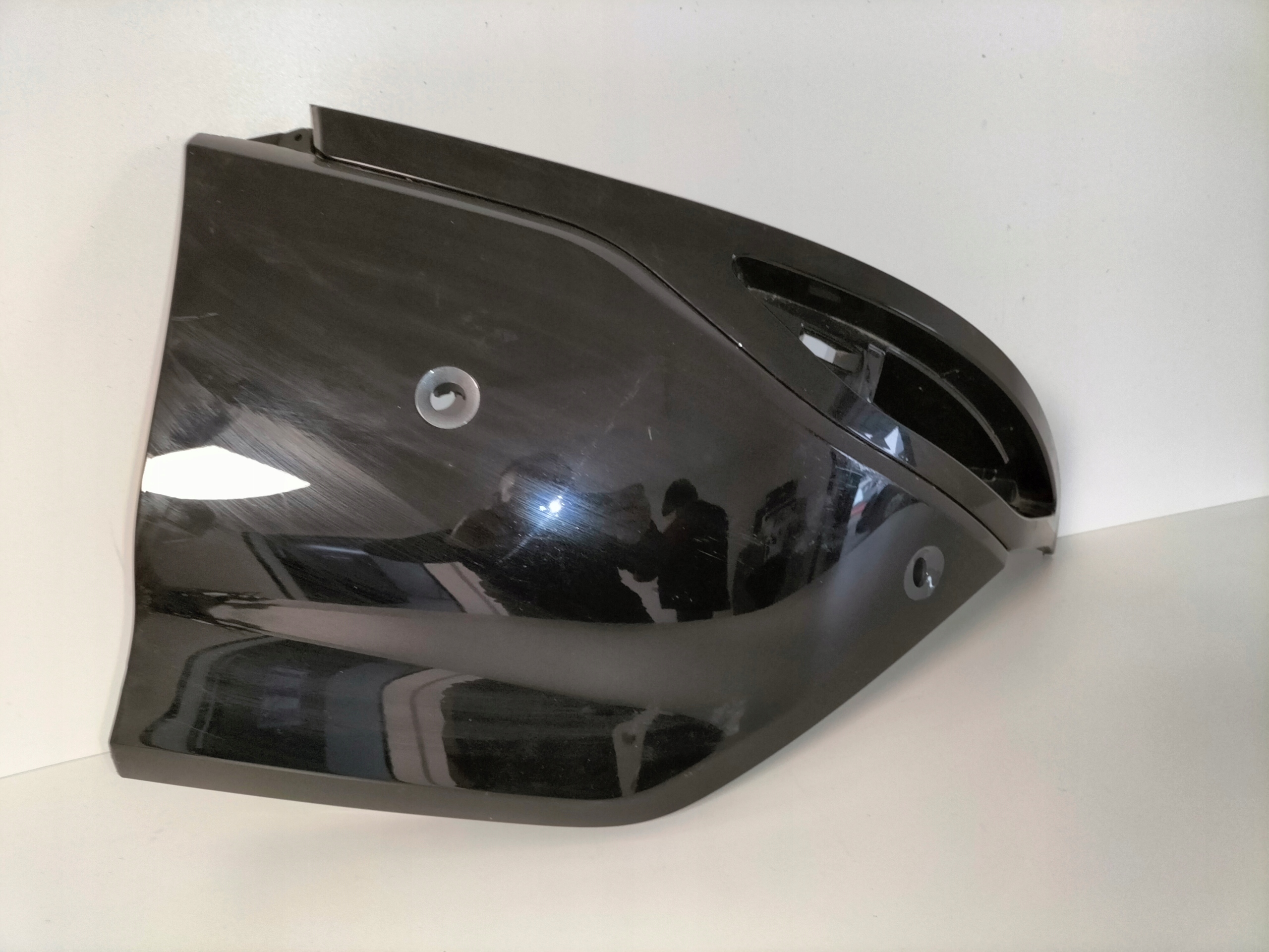 Ecke der Stoßstange heck links AUDI Q6 85H E-TRON 24- RS