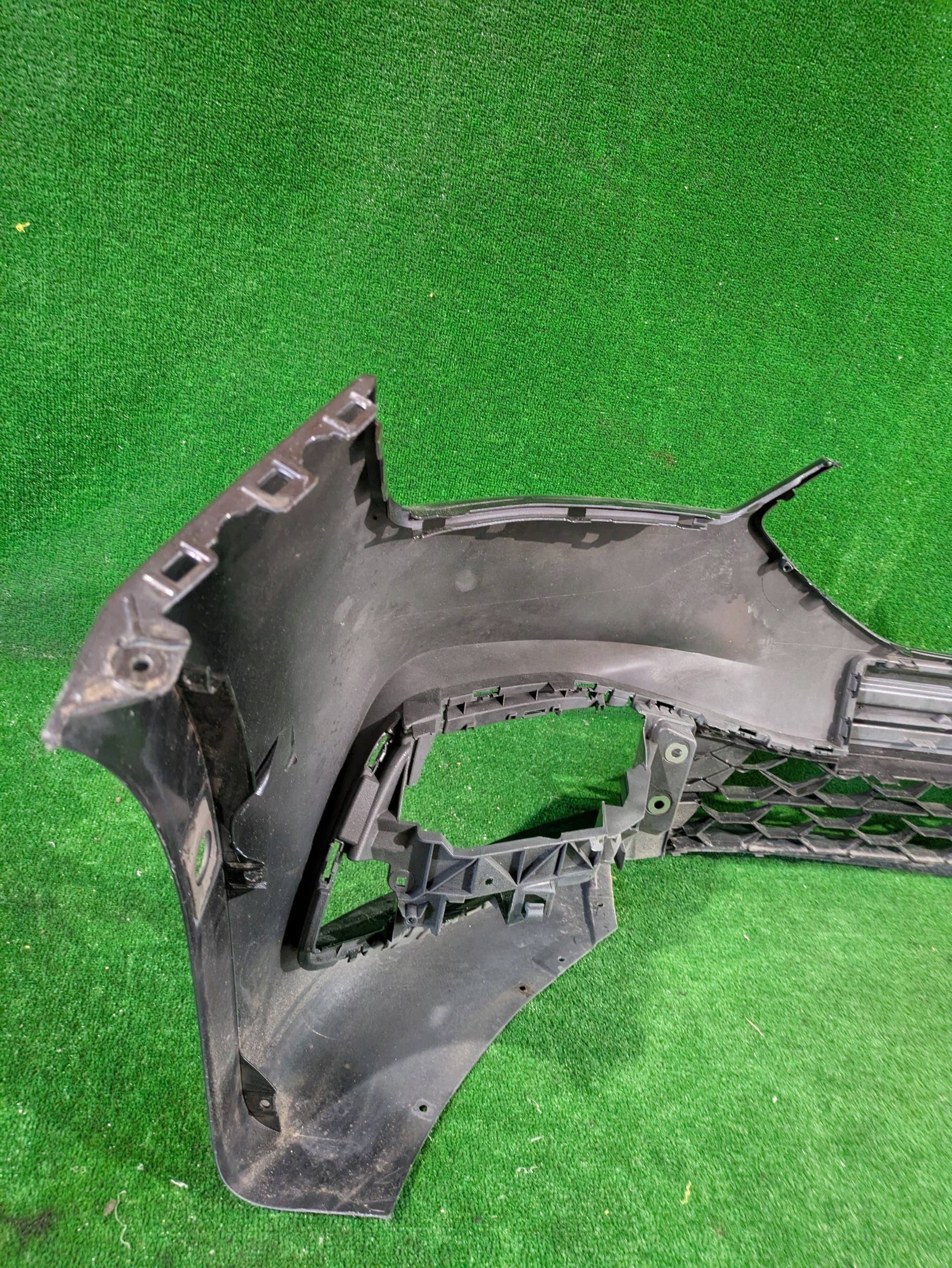 Frontstoßstange vorne SEAT LEON IV
