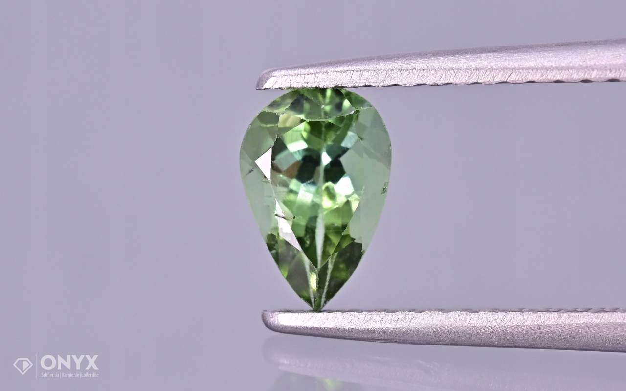 Turmalín fasetovaný slza 7x4,5 mm