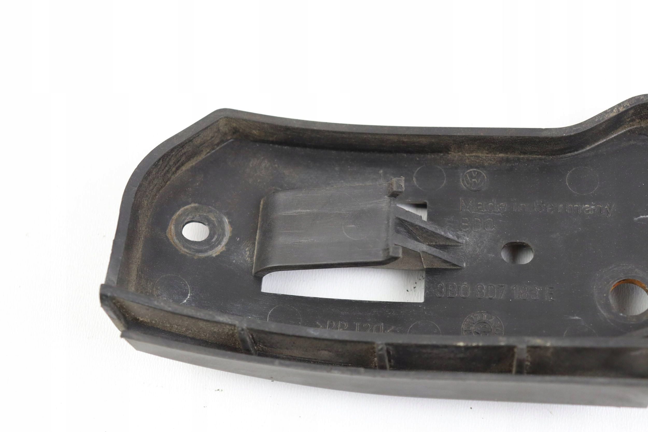 VW PASSAT B5 FL bracket support holder of a bumper left front 3B0807183E