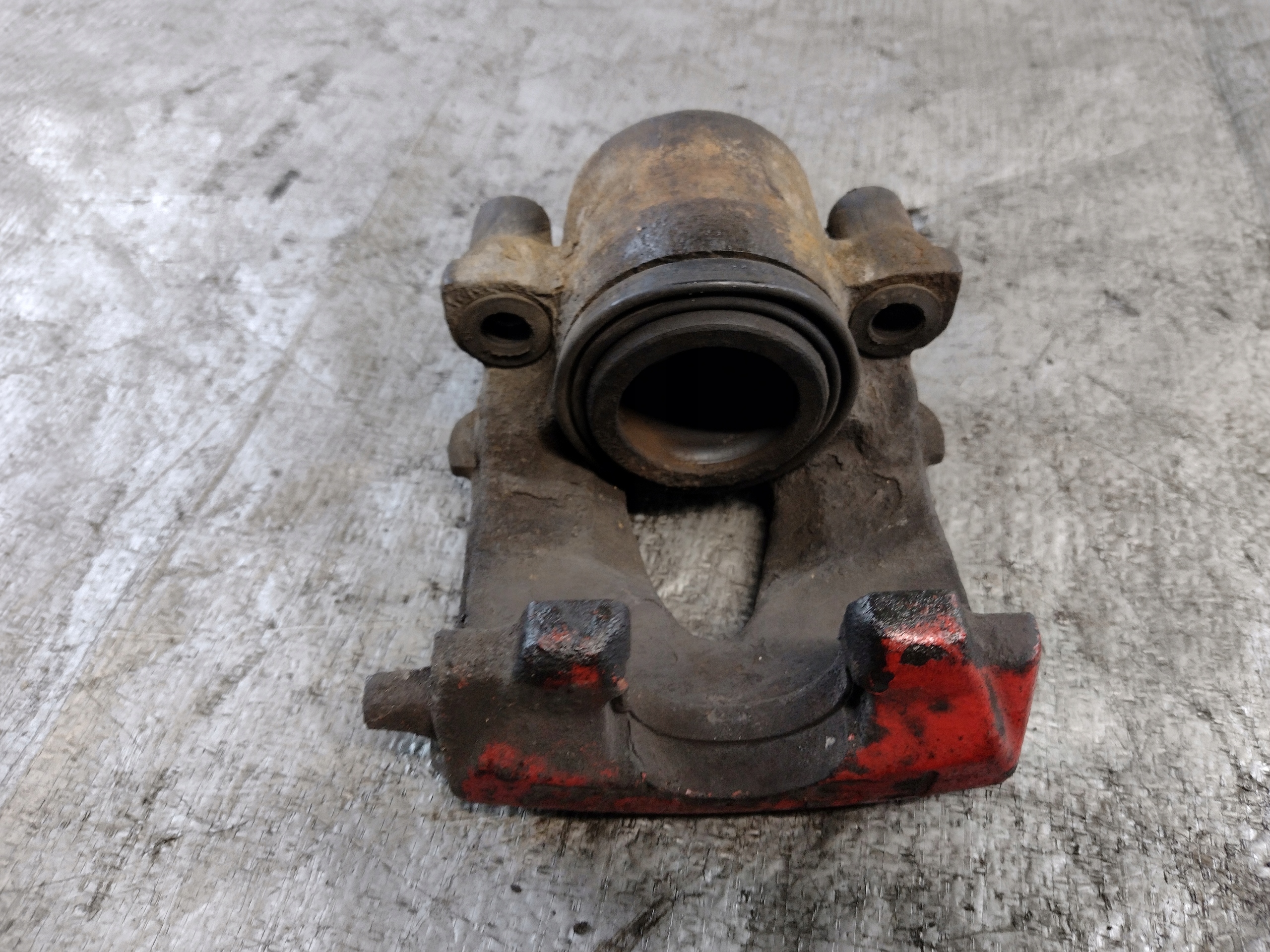 caliper right front Volkswagen Golf V 5 1,9TDI