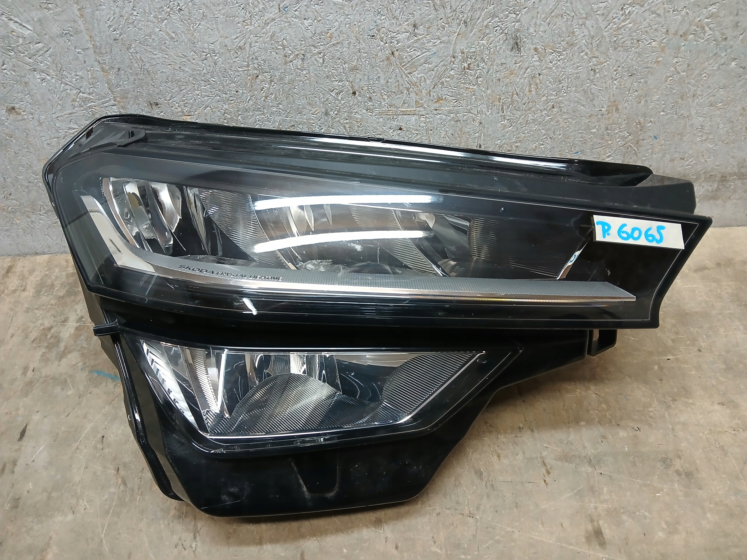 light front right SKODA KODIAQ II 2 57H FULL LED 57H941010