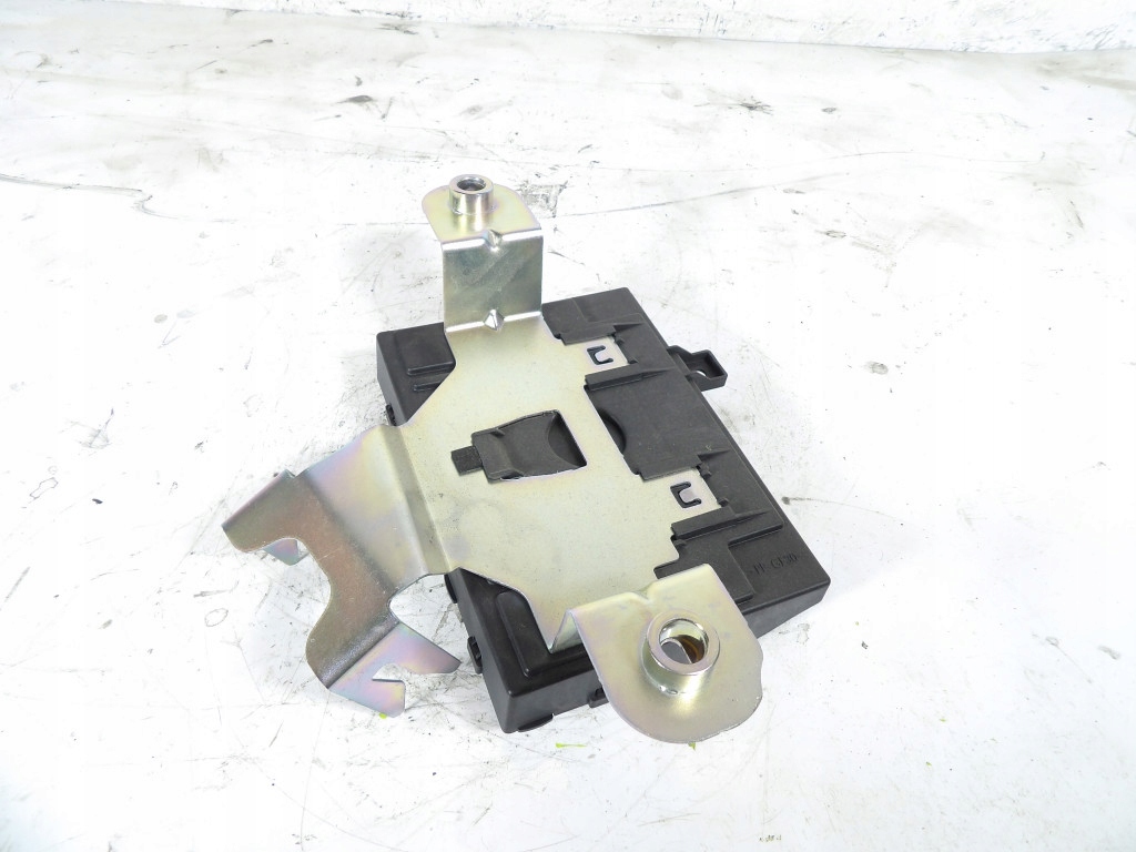 MAZDA 2 modul BCM DL40-67560-B