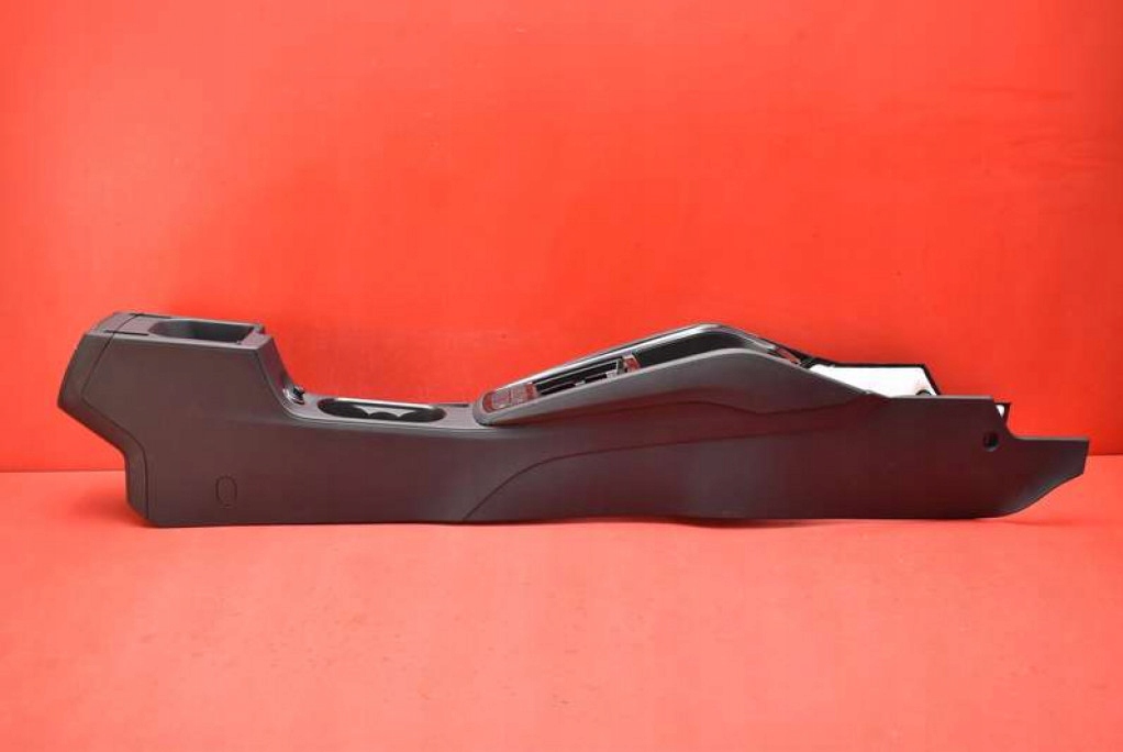 TUNEL mitte 655863243 SKODA KAMIQ 19