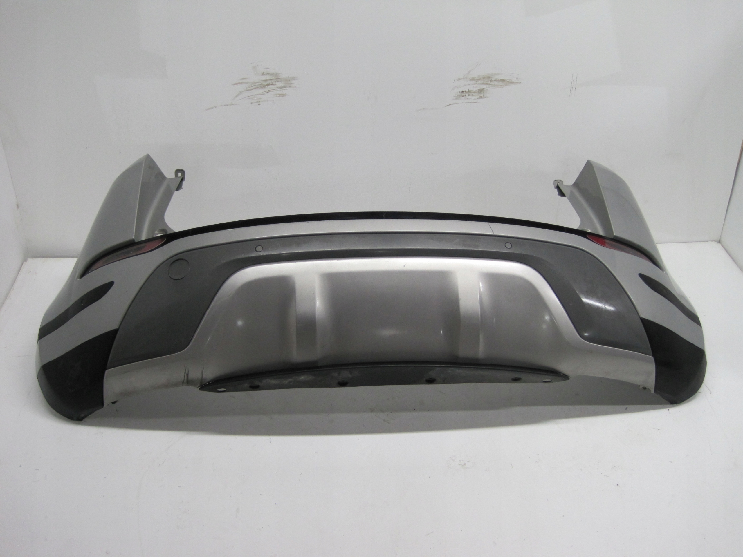 bumper rear part RANGE ROVER EVOQUE II 4 PDC 20R YLNY