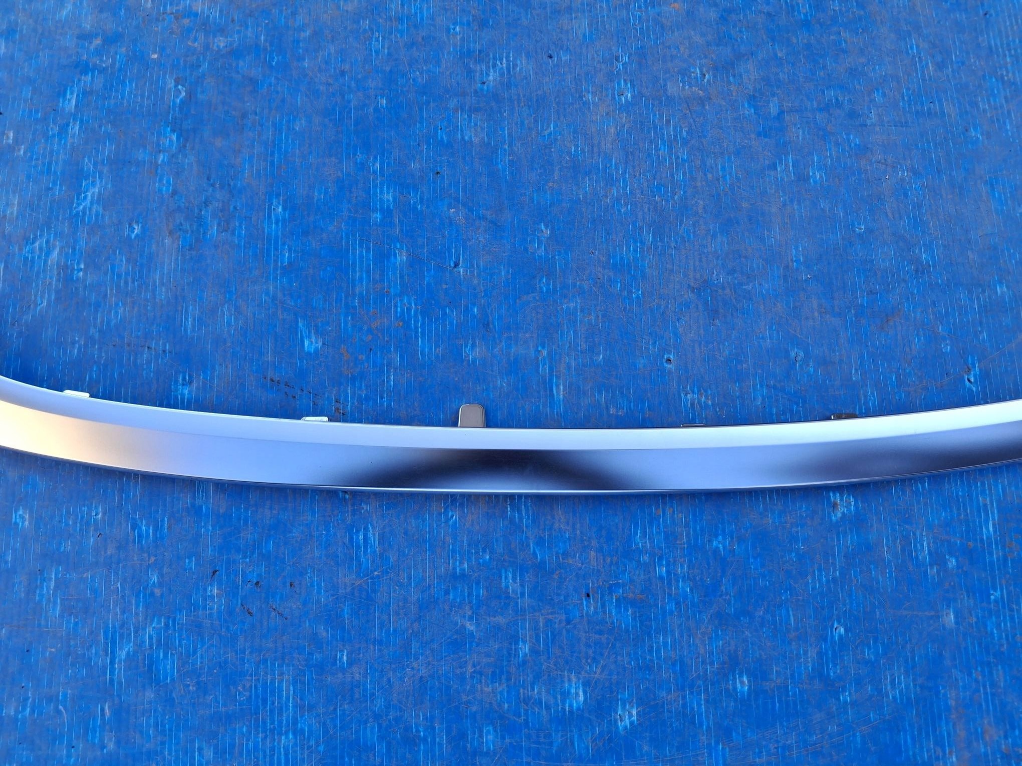 moulding CHROM for front bumper LEXUS LBX 2023R->