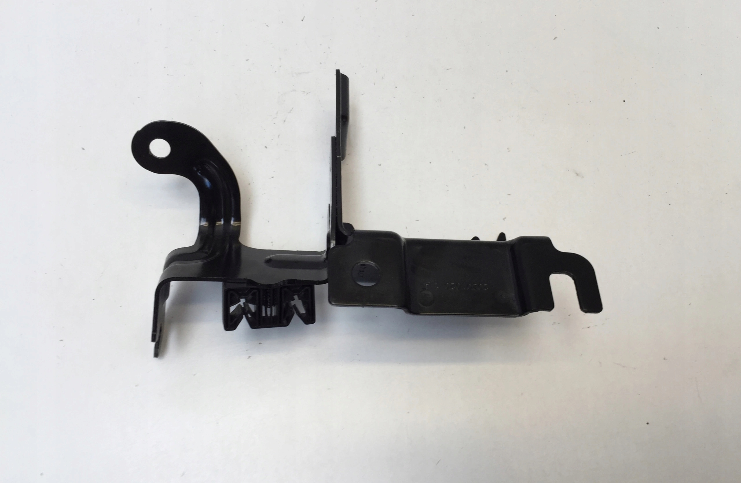 478403467R - NISSAN Juke II F16 1.0 DIG-T кронштейн насоса ABS