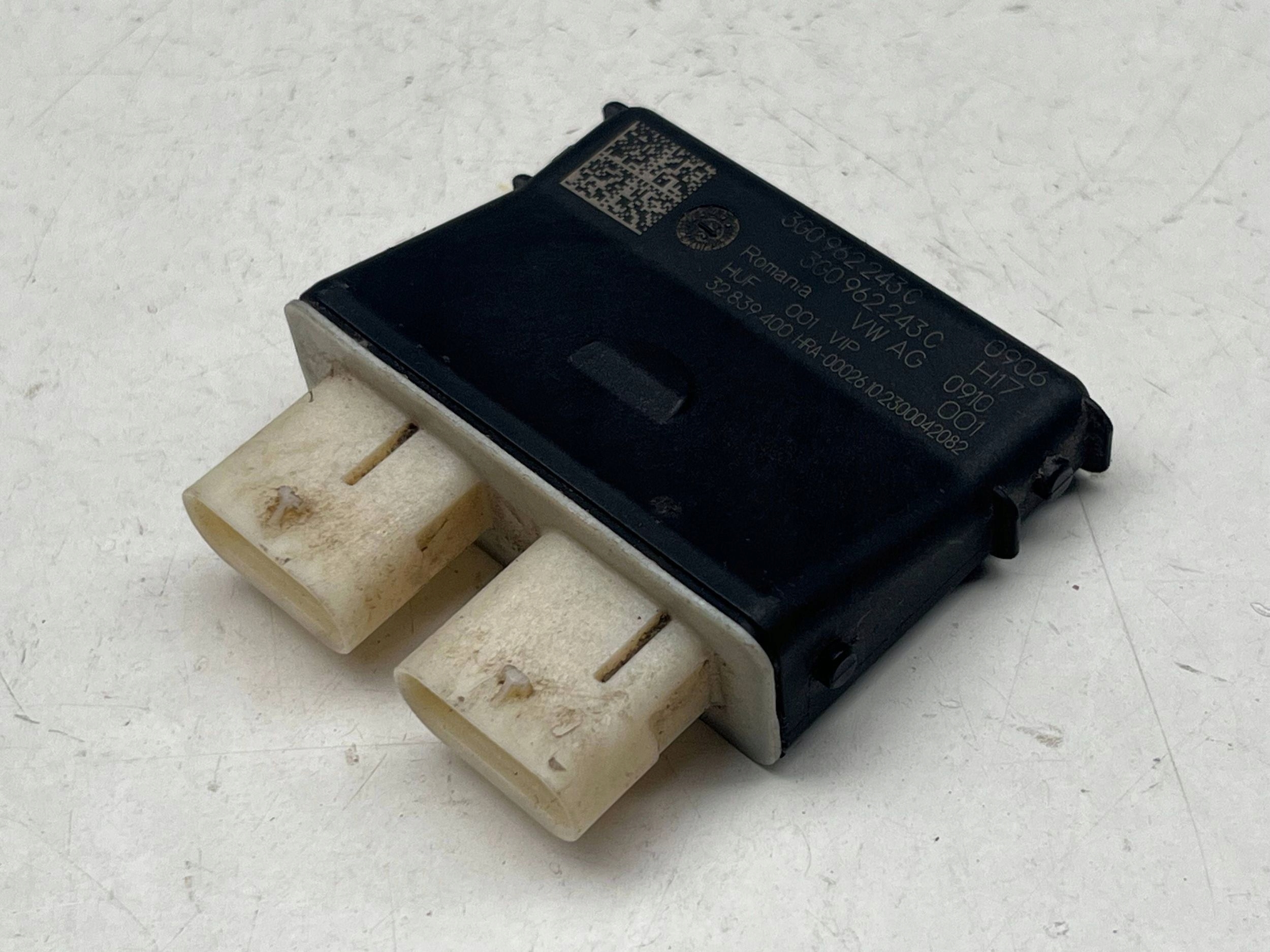 Module pour l’ouverture du capot VW AUDI PORSCHE 3G0962243C !J
