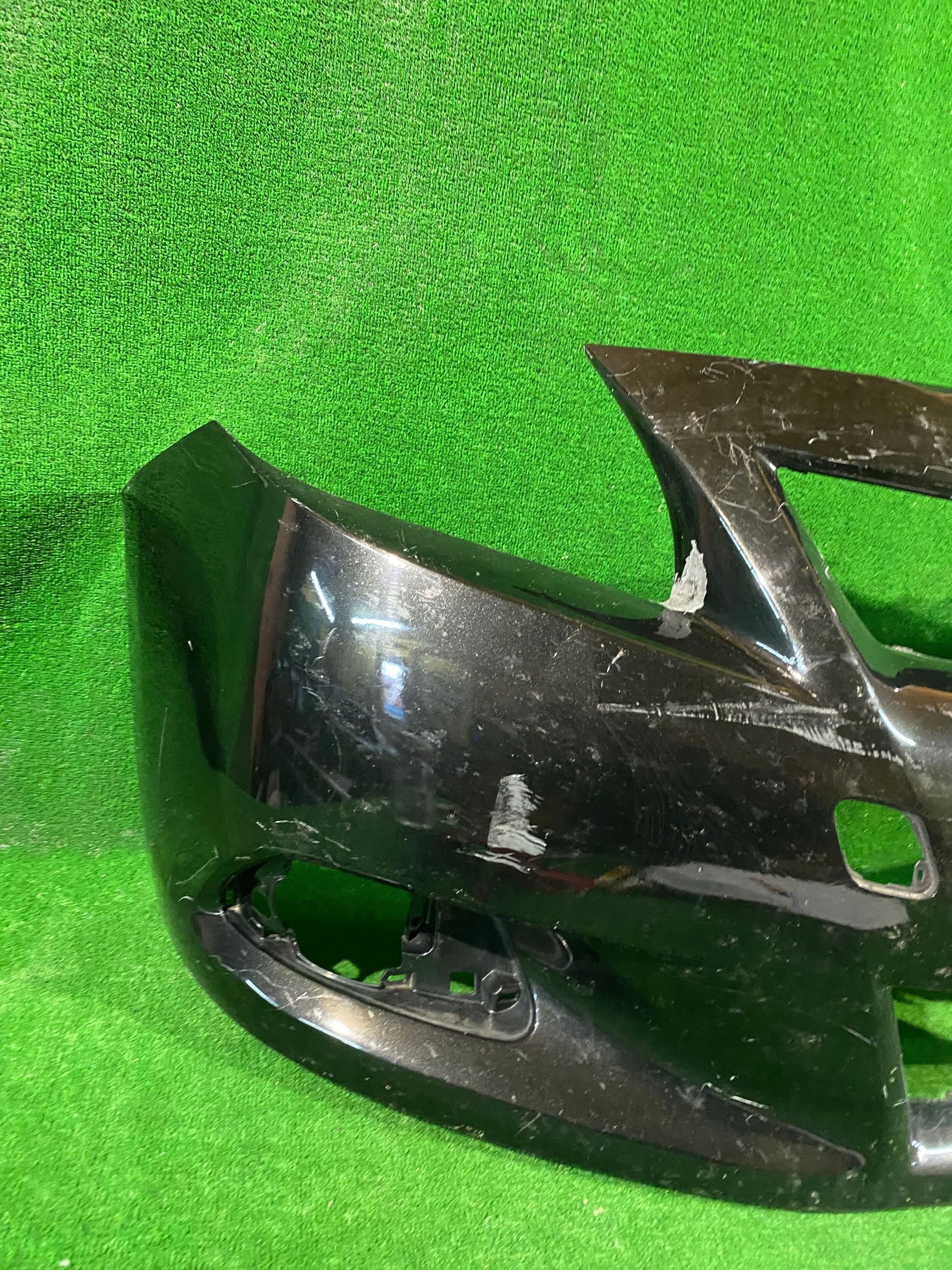 front bumper front TOYOTA VERSO 09