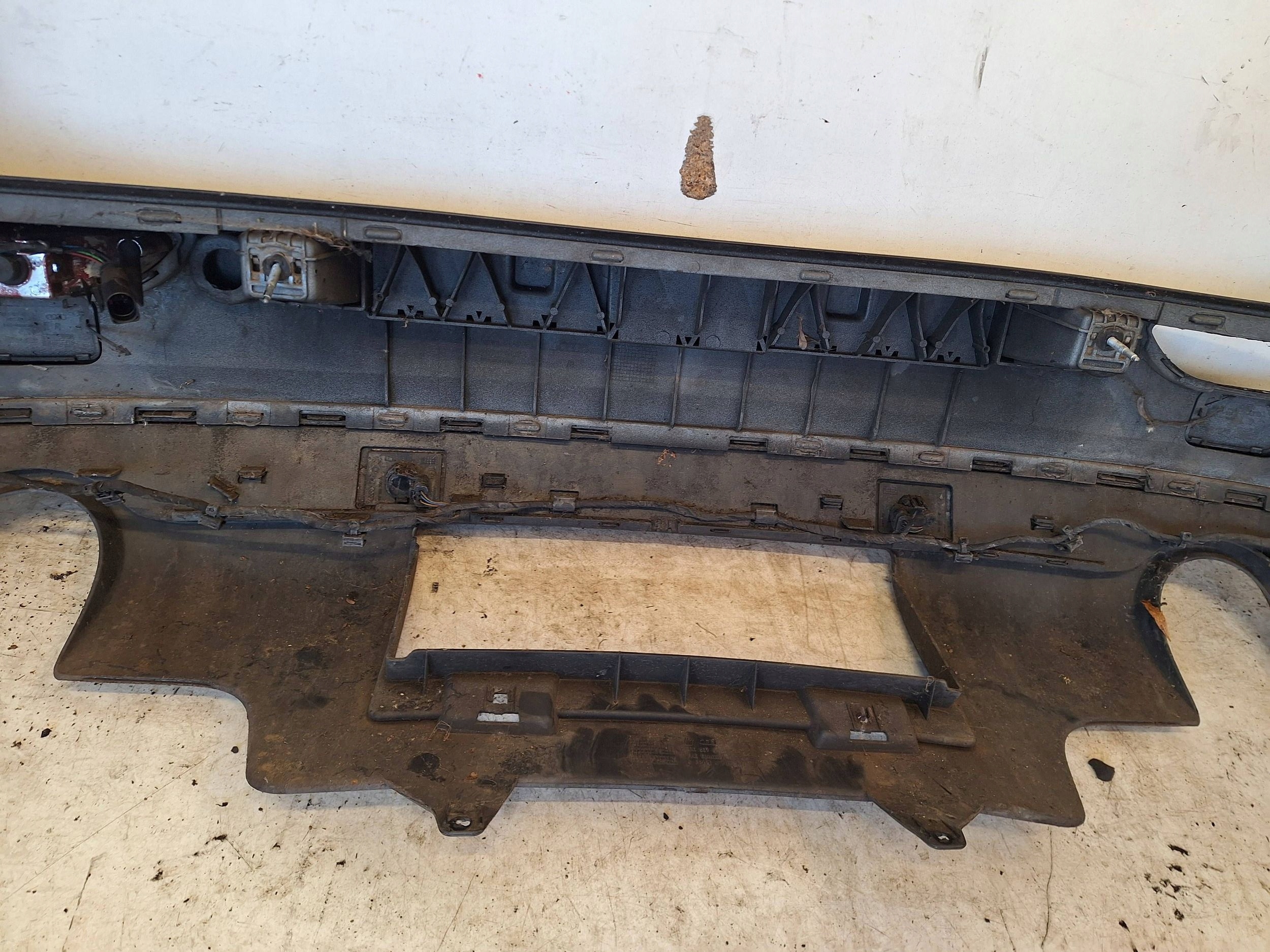AUDI Q5 8R 08-12 Stoßstange heck + PDC