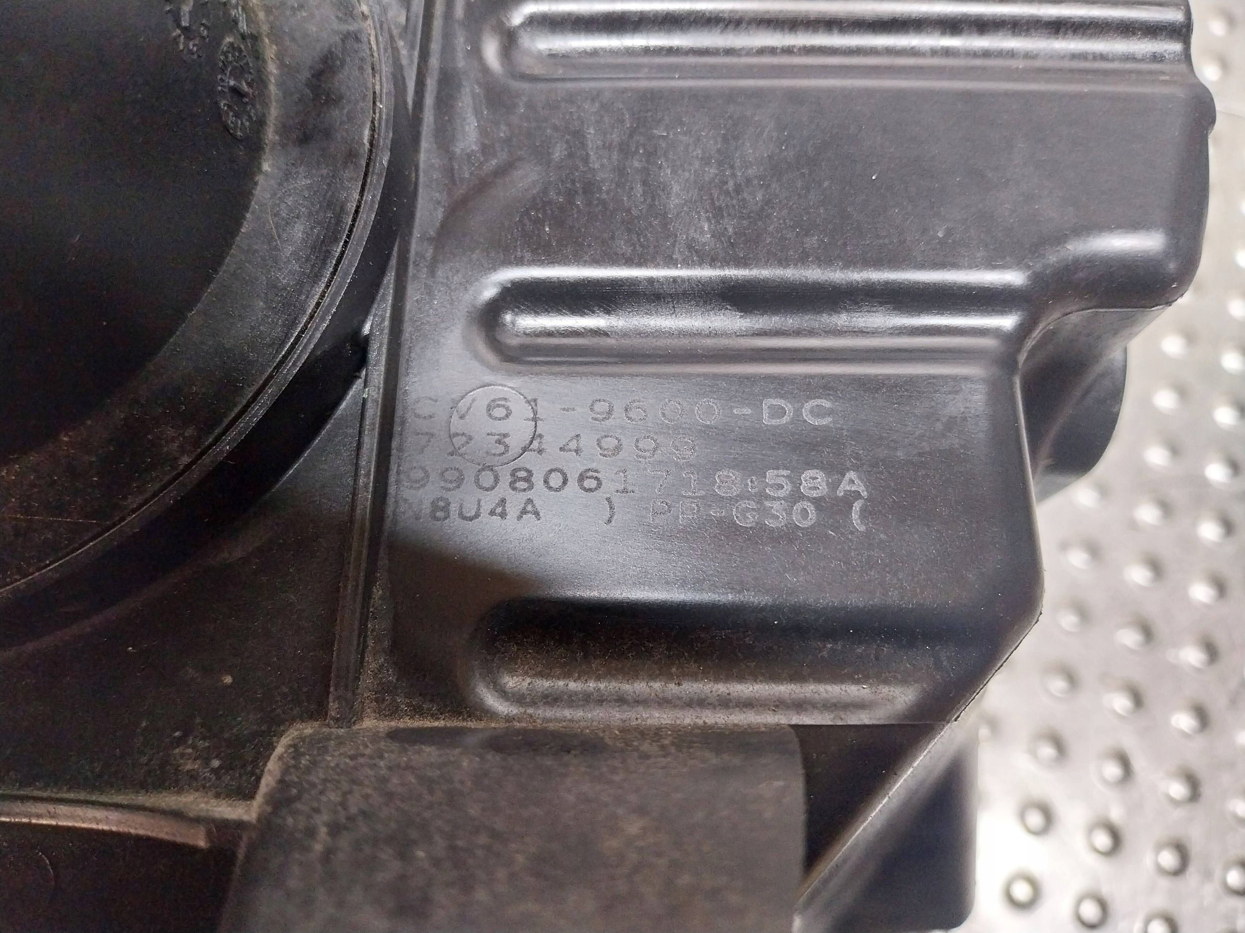 Gehäuse filter luft CV61-9600-DC BV61-9C679-CA FORD KUGA MK2 2.0 TDCI