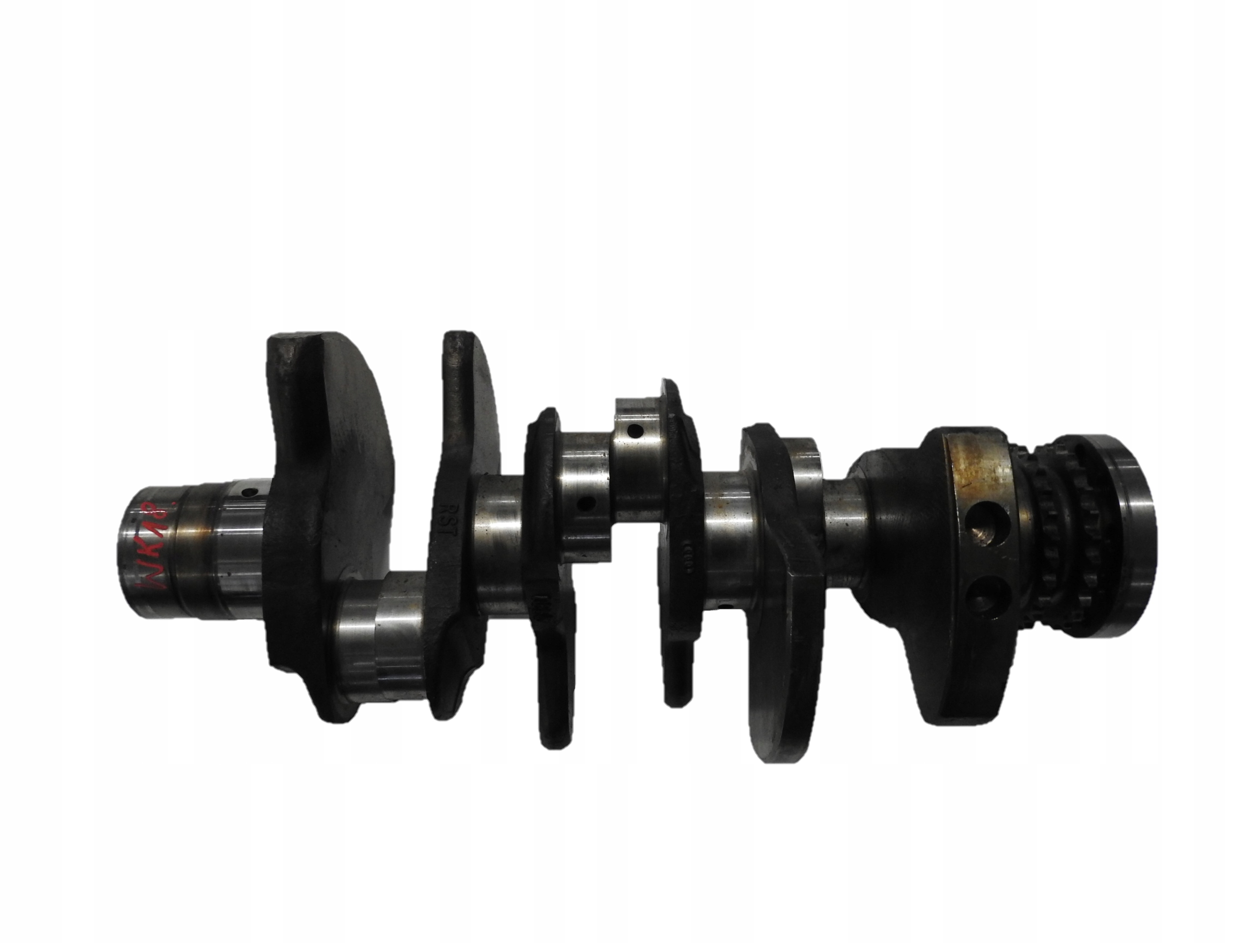 WK18 WAŁ KORBOWY AUDI A6 C6 A4 A8 2.4 BDW 06E101G