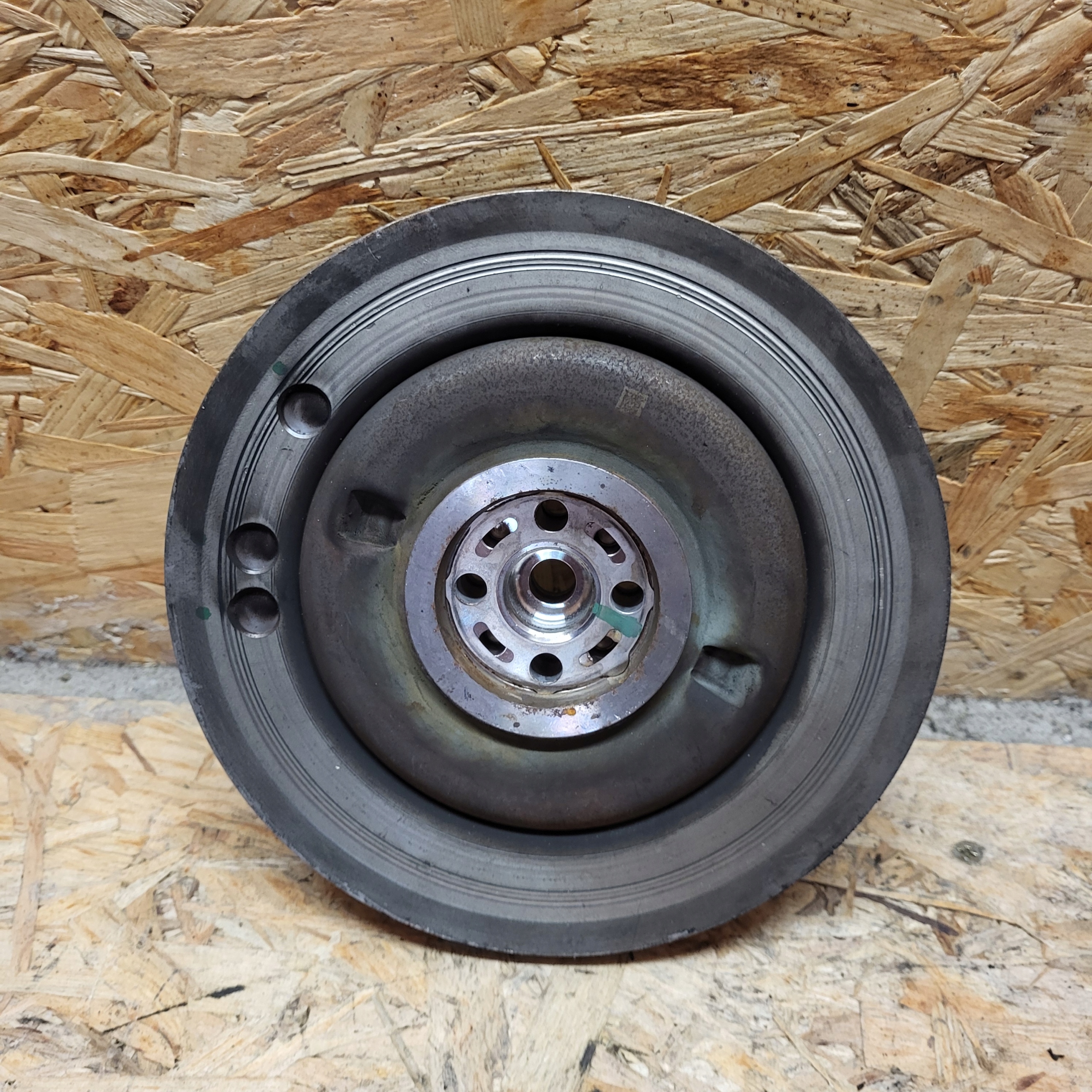 VOLVO V40 S60 V60 2.0 D2 pulley 31401194