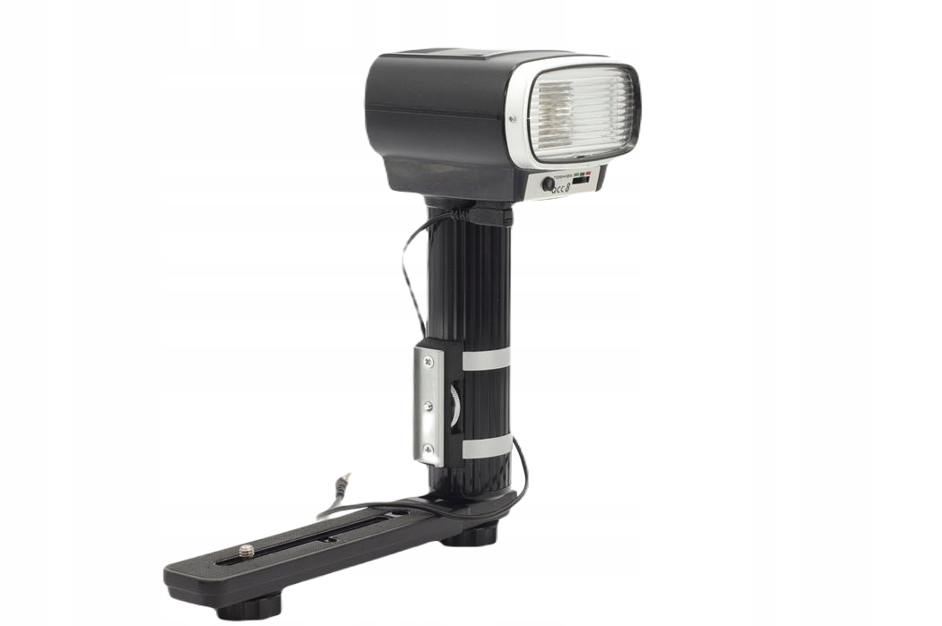 TOSHIBA QCC 8-mało używana lampa Model TOSHIBA QCC 8