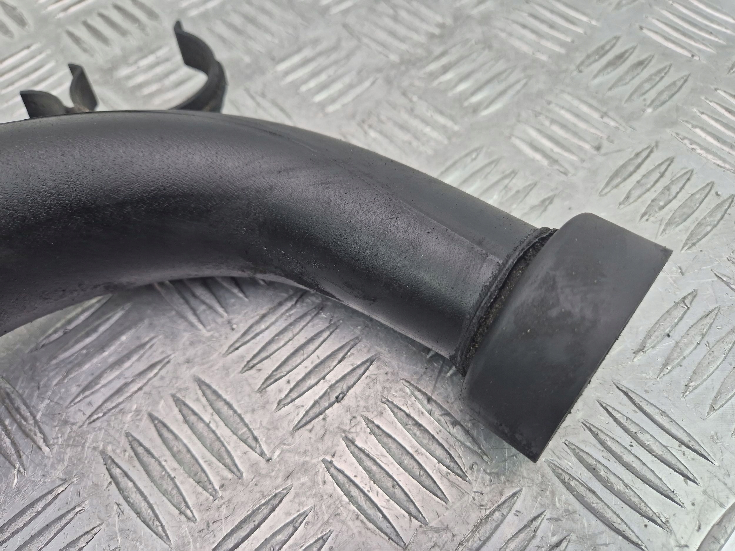 BMW 3 E90 335i pipe dolotowa 7600002 N54B30A