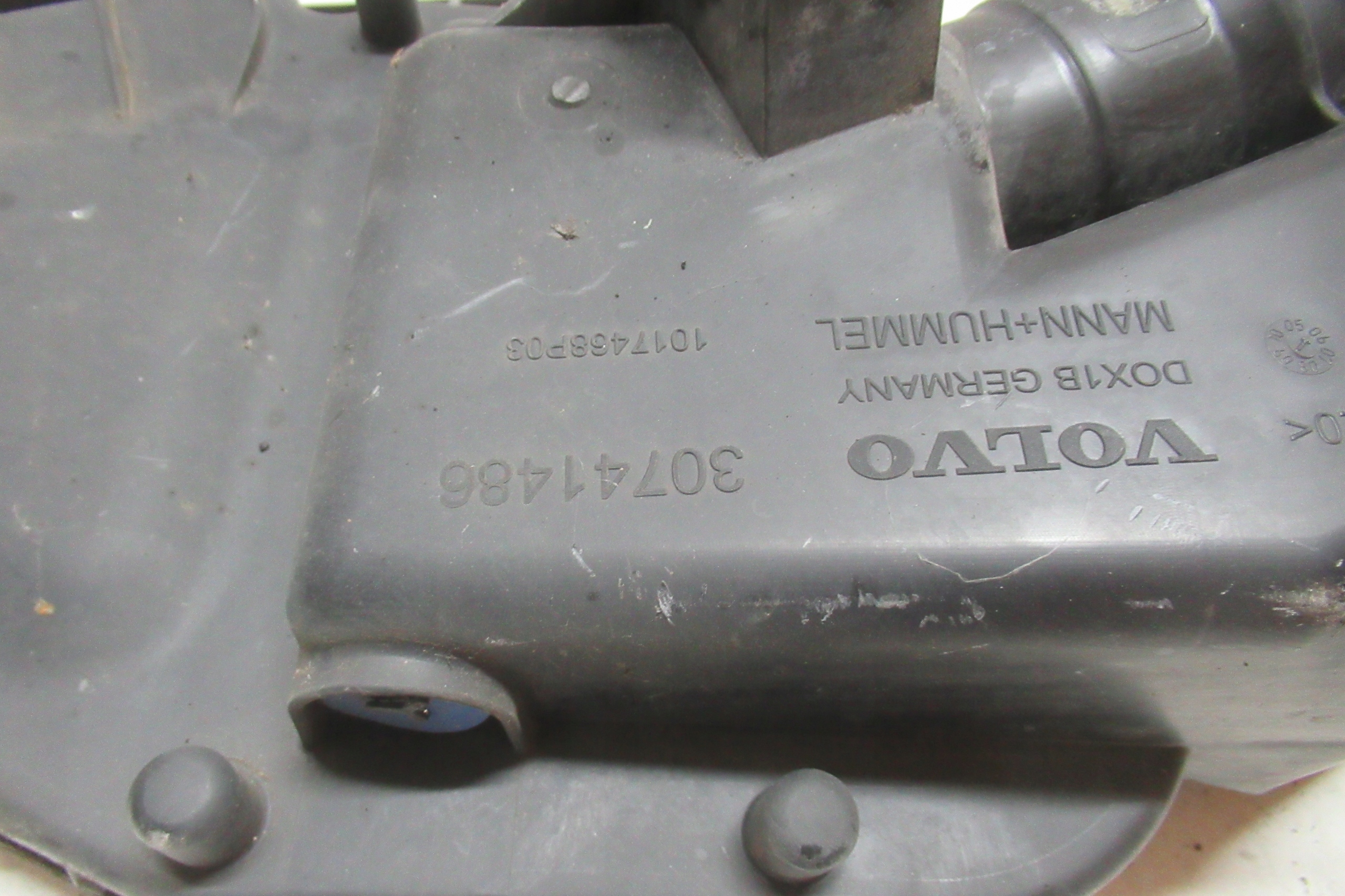 VOLVO V50 2.4 D 06R obal KOMPUTERA 30741486