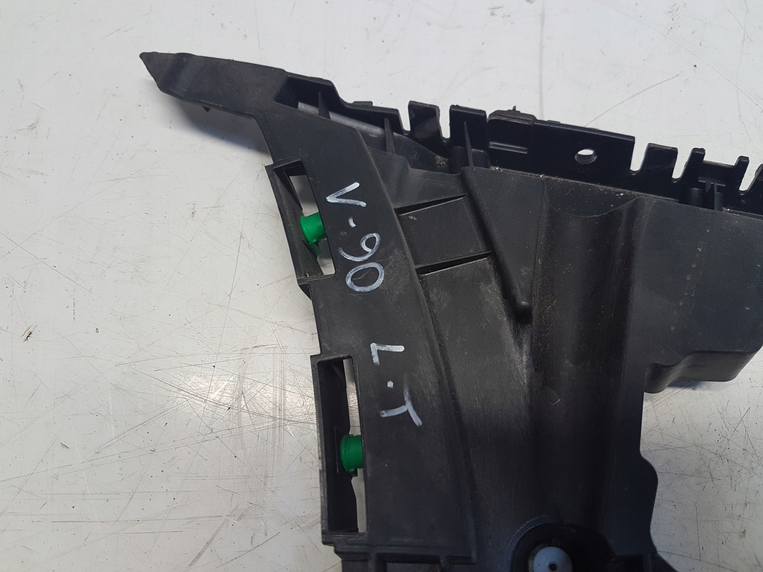 VOLVO V90 S90 bumper bracket left rear part