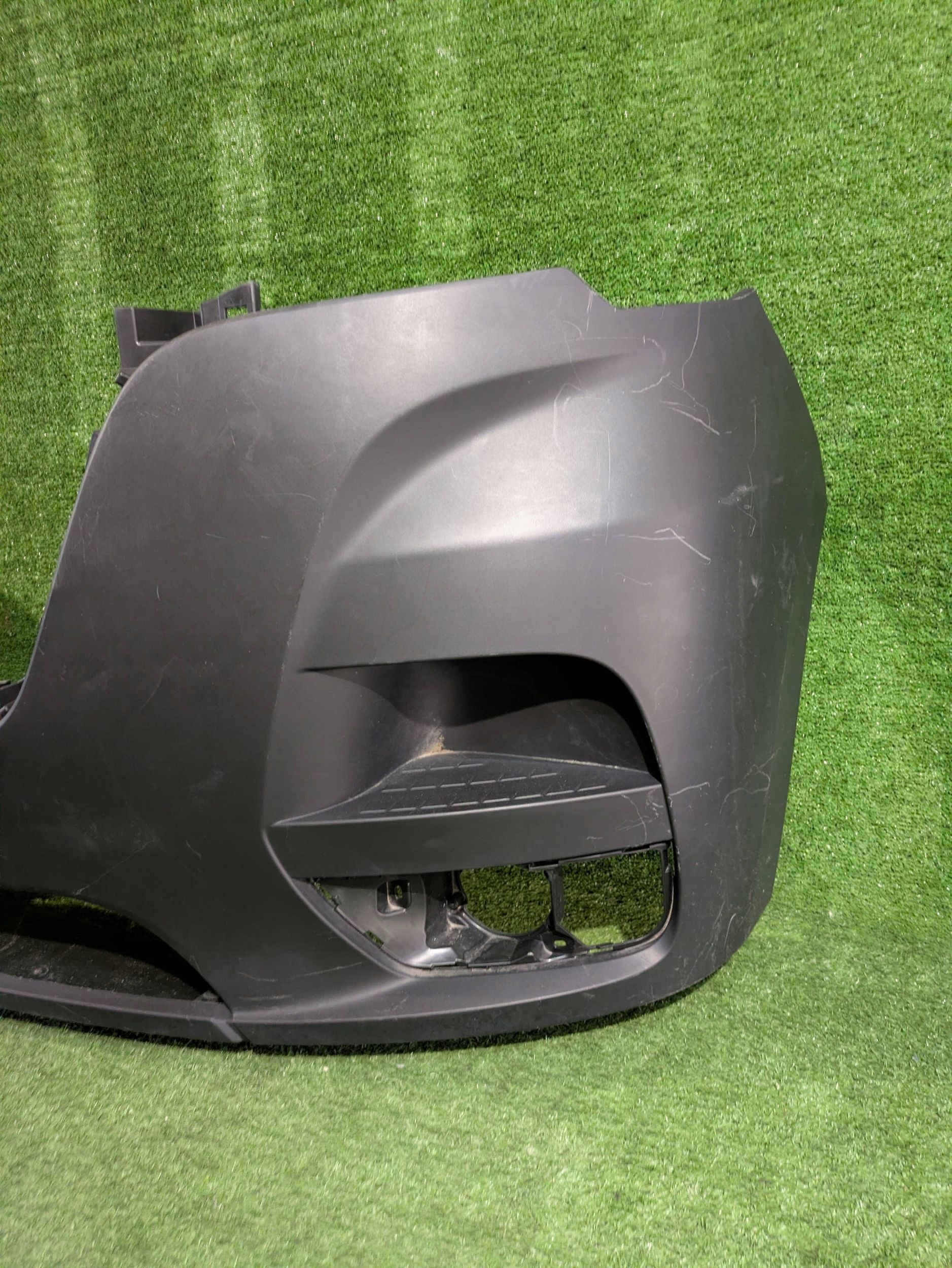 front bumper front RENAULT MASTER IV NR.Z8923
