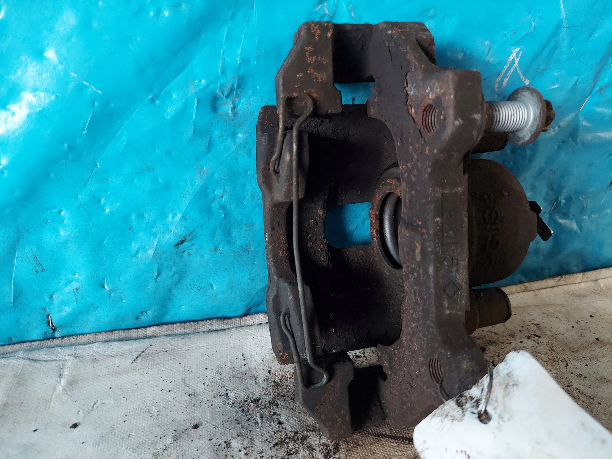 caliper FIAT 500 2011 R 0.9 B PP ATE832SU