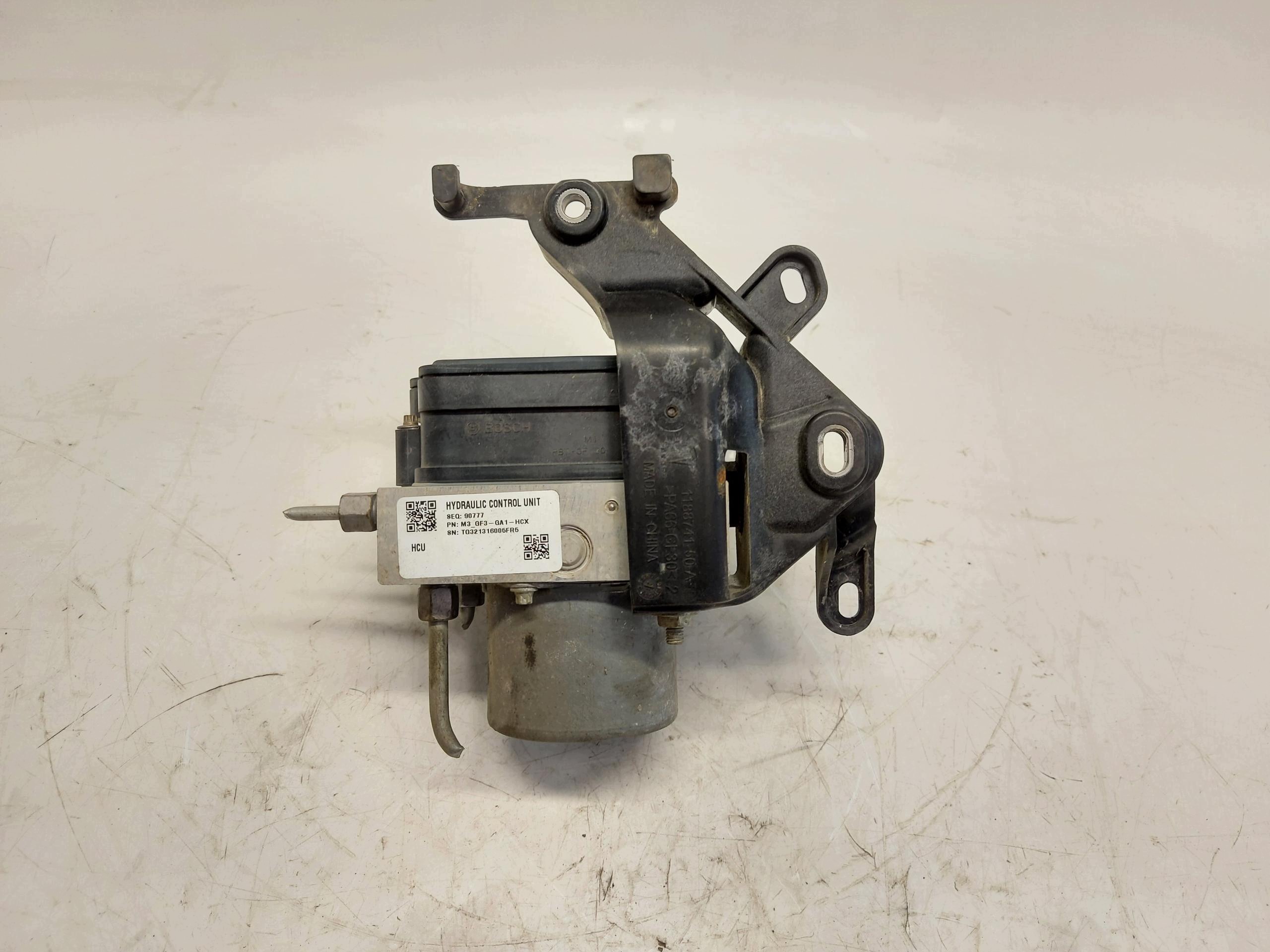 TESLA MODEL 3 2022r pompe unité de commande électronique uce ABS 1044745-00-B
