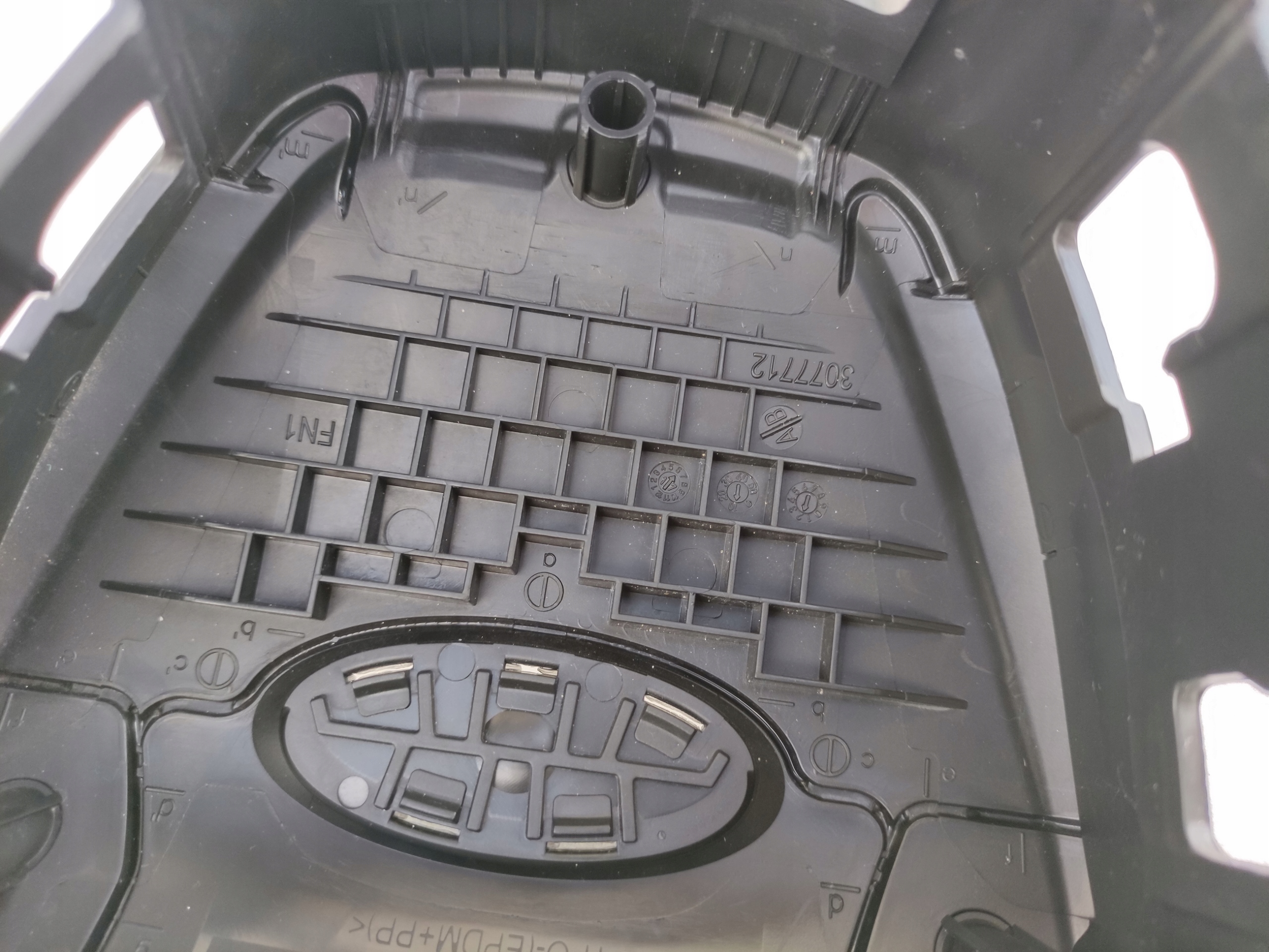 COUVRE AIRBAG DO VOLANT FORD TRANSIT MK8 CONNECT CUSTOM K143/806P