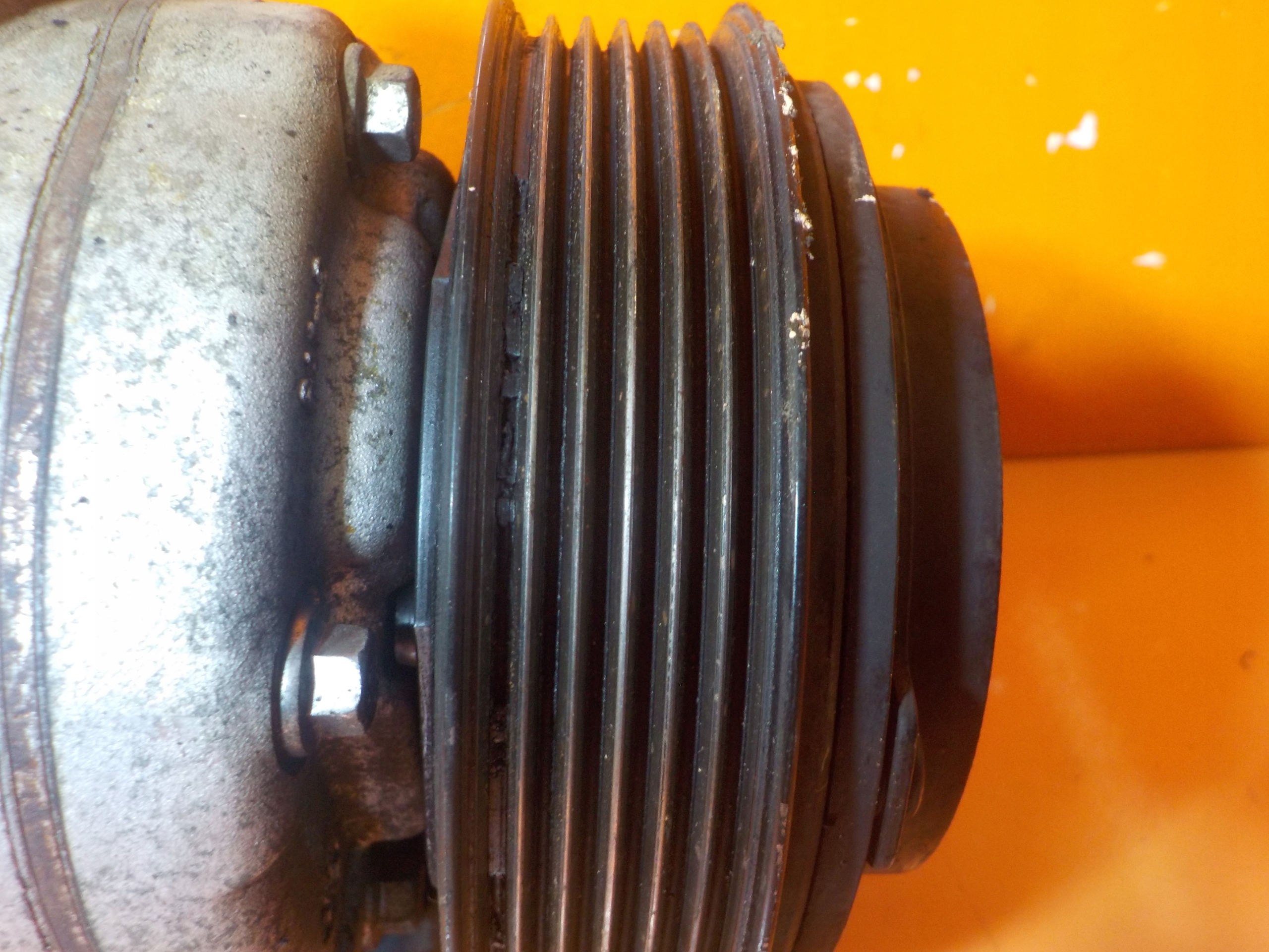 mazda 6 2.2 15r компрессор кондиционера F500-JUBCA-04