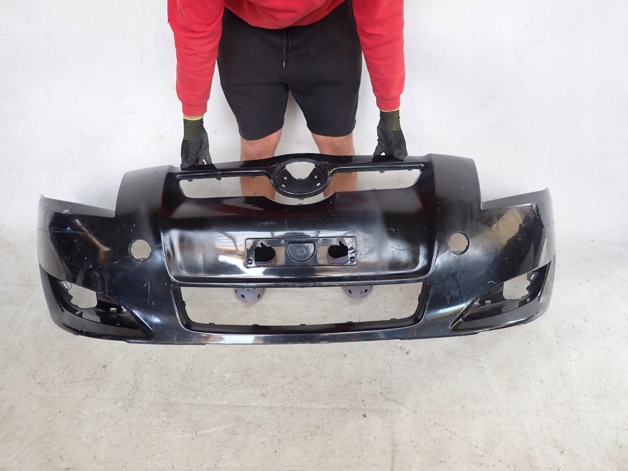 TOYOTA AURIS and 1 06-09 bumper front front