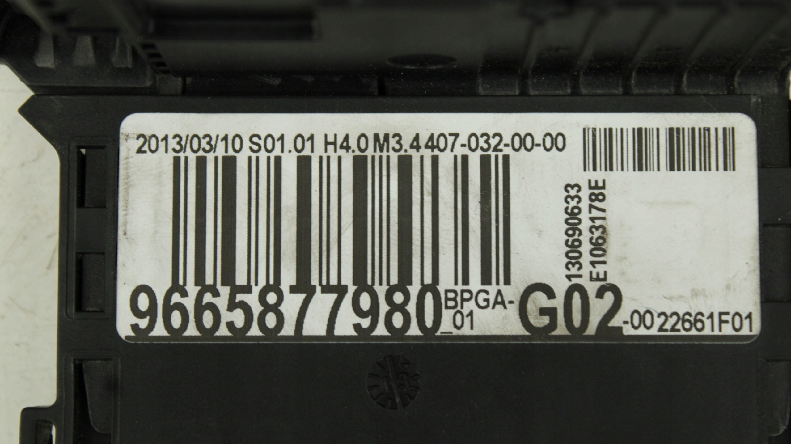 Moduł akumulatora rozdzielacz napięcia Citroen Peugeot 9665877980 Typ samochodu Samochody osobowe