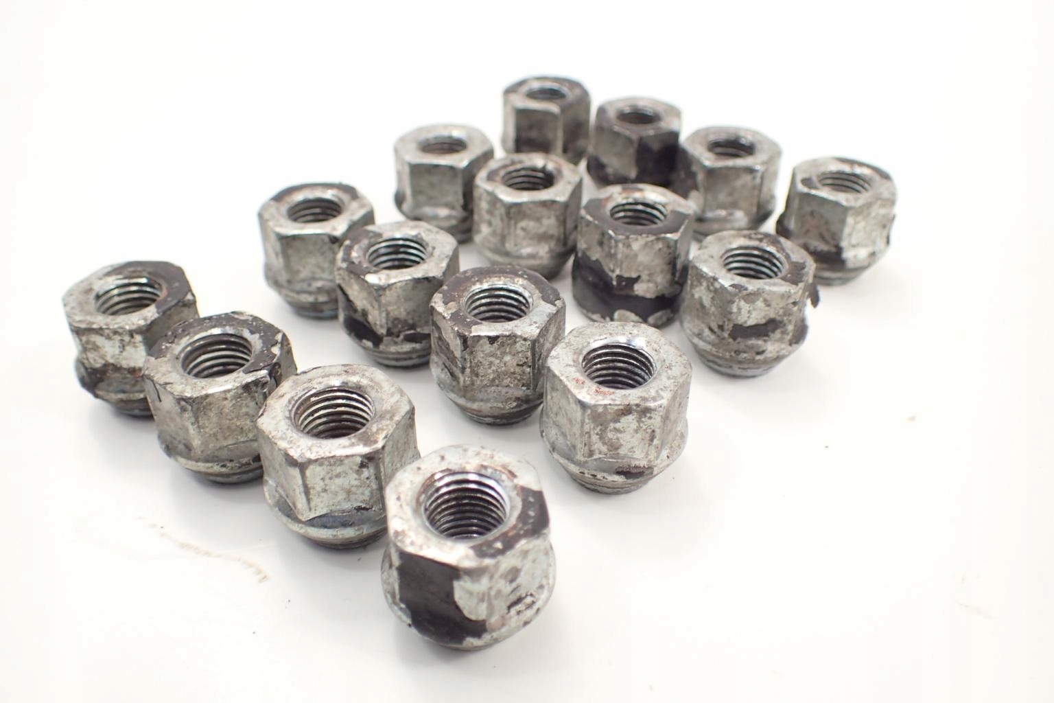 Śruby nakrętki koła felg TGB Target 325 2009r Producent Polaris