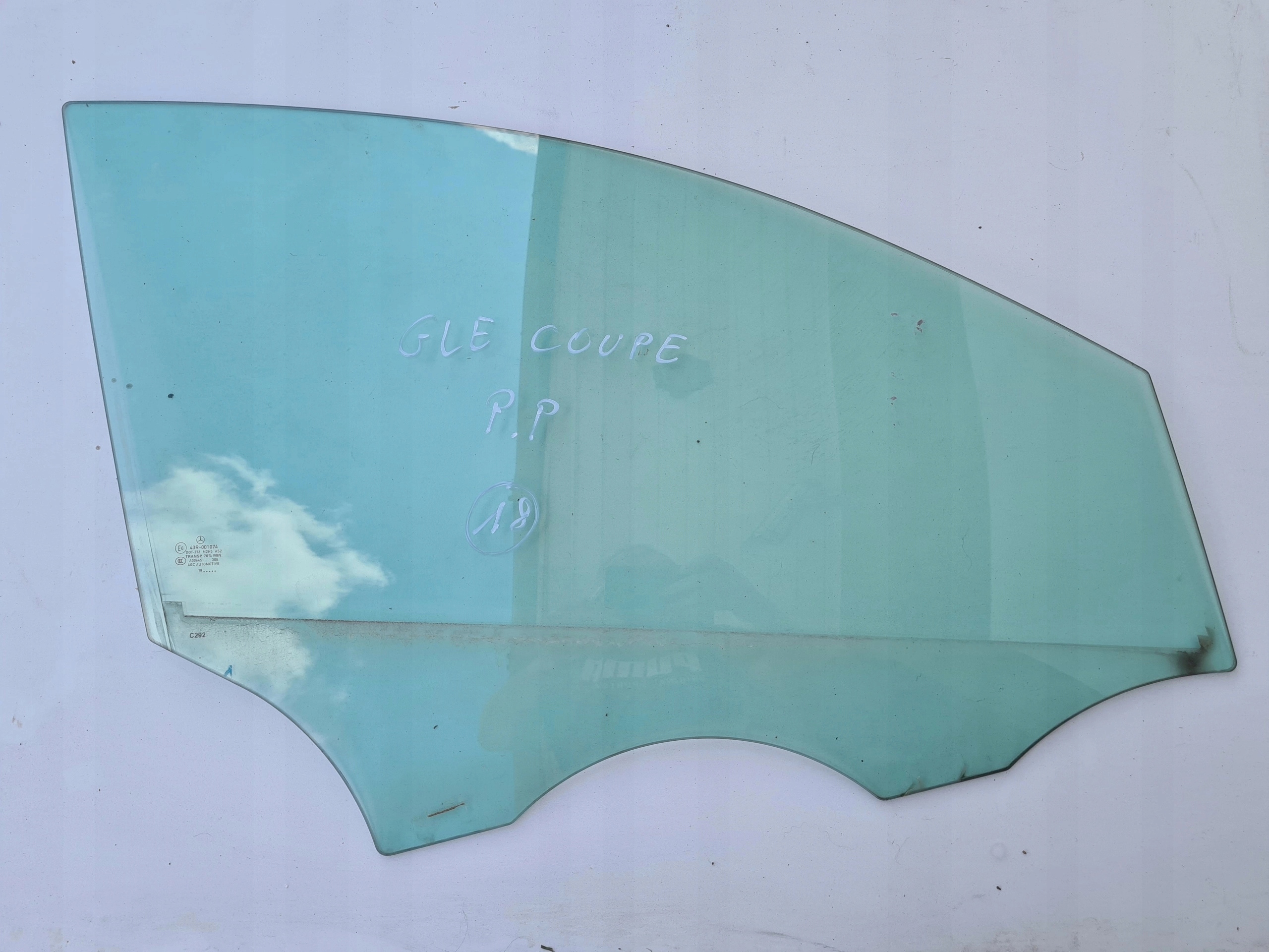 Скло передньої правої двері GLE W292 COUPE