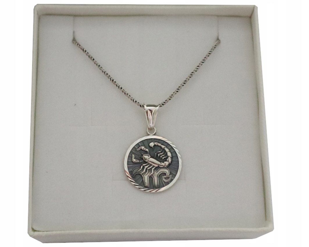 

Srebrny naszyjnik znak zodiaku Skorpion 925