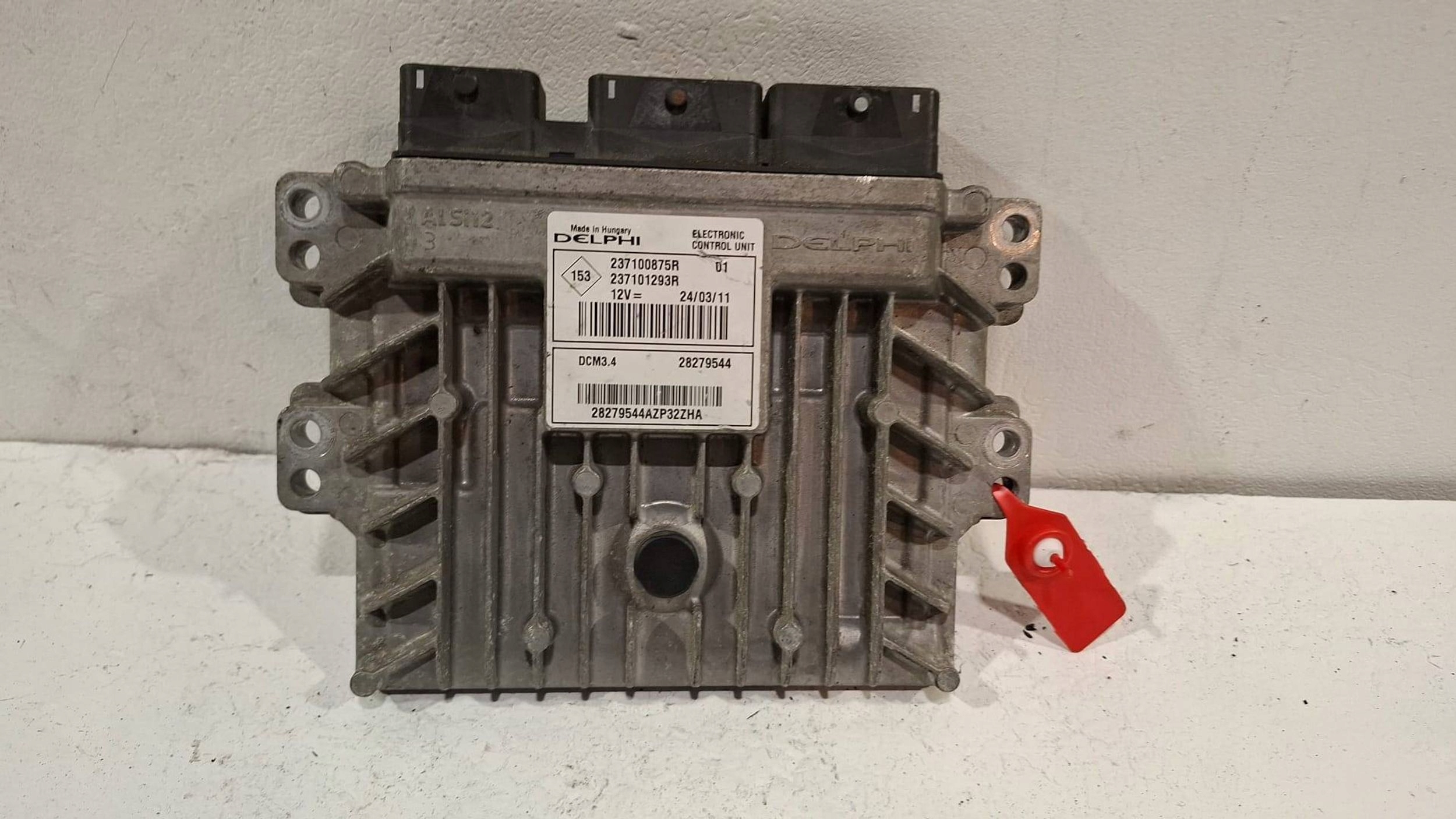 control unit of the engine computer 237100875R Renault Kangoo II Clio III 1.5 DCI