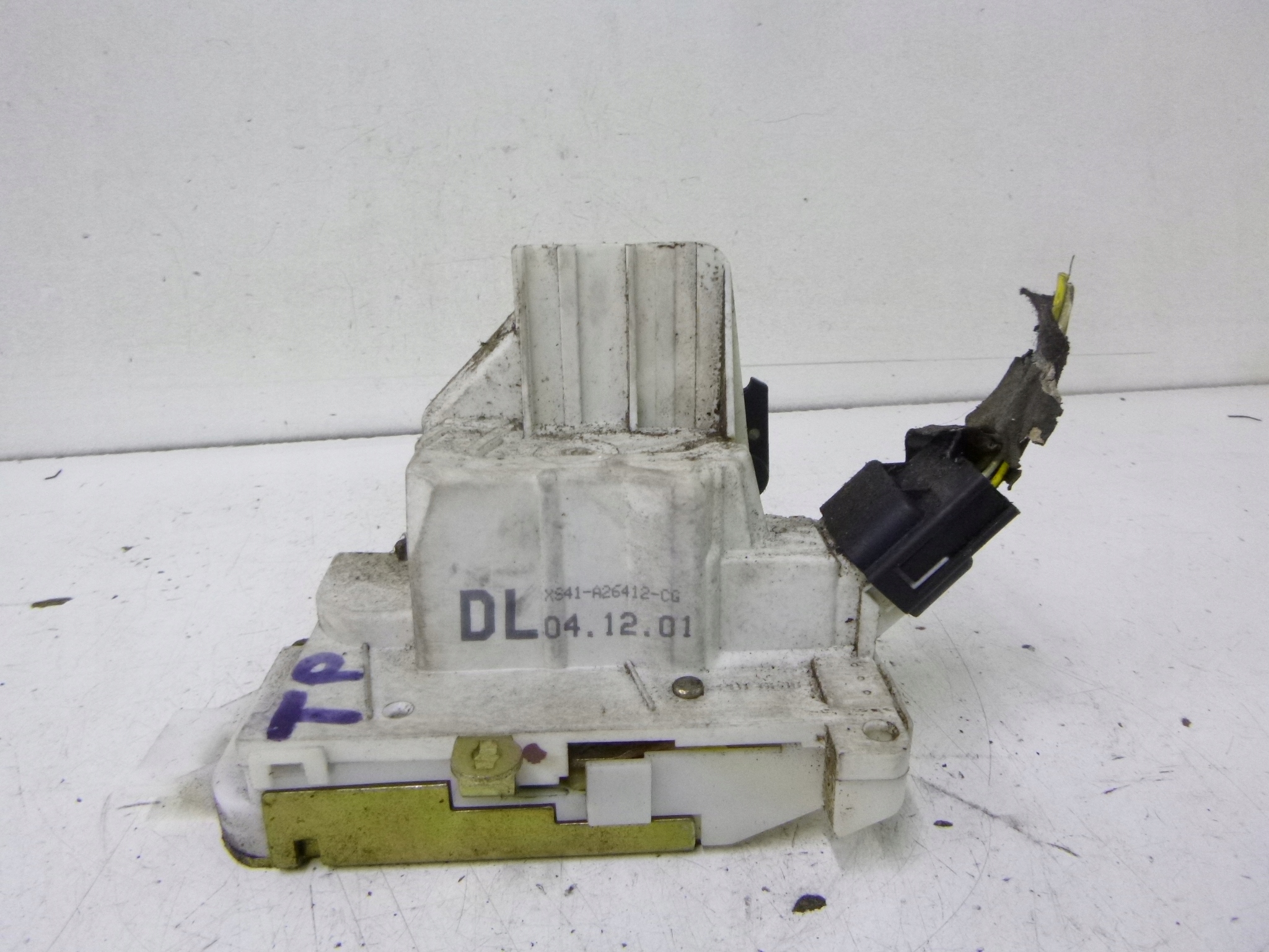 lock rear part right Ford Mondeo III 01r.