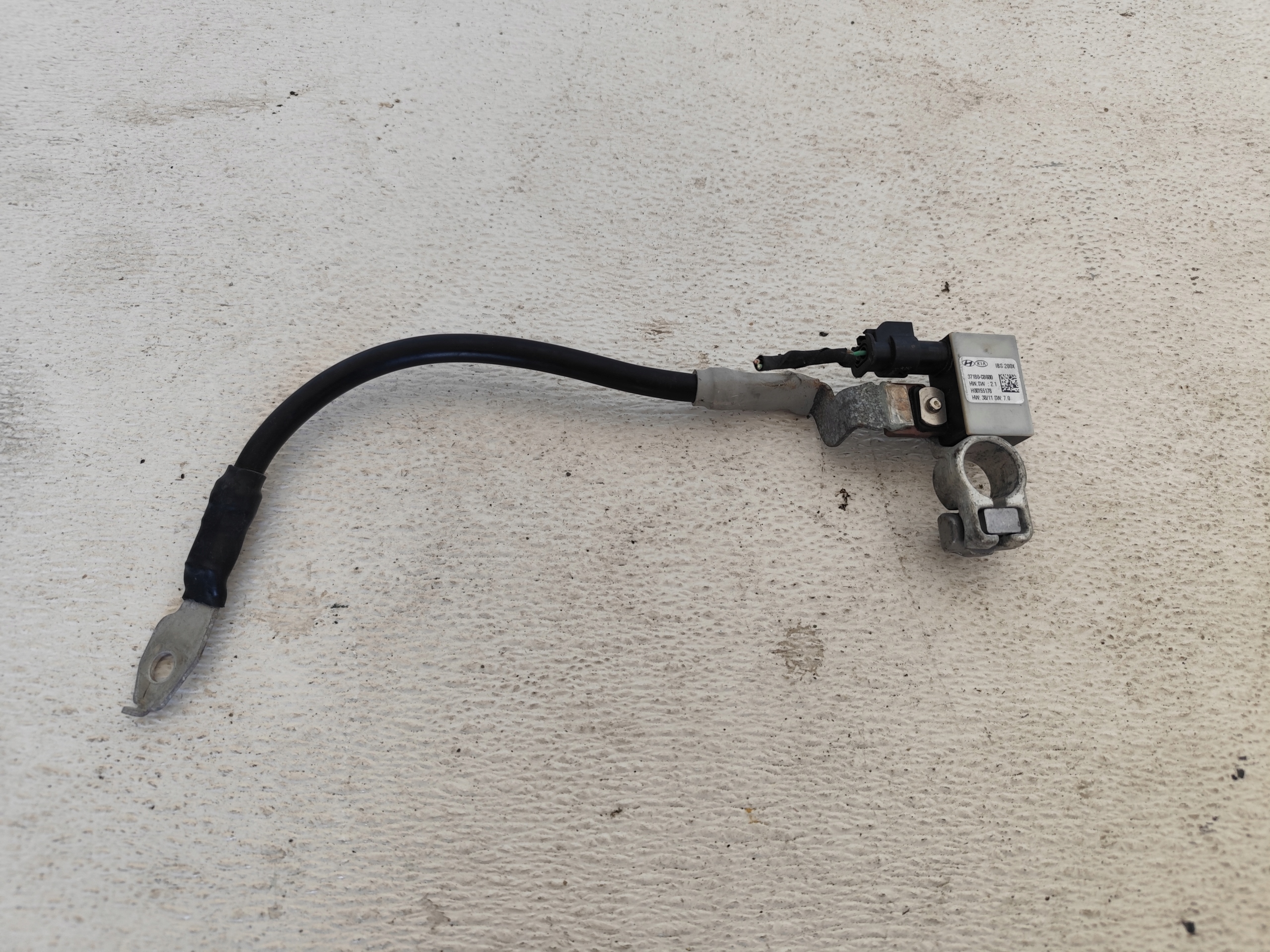 HYUNDAI I20 II 2016R Batteriemanagement Sensor 37180-C8600