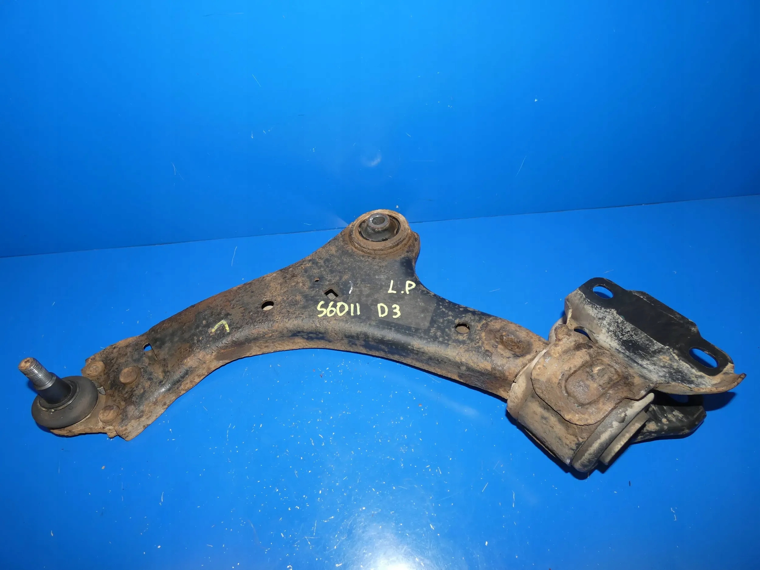 VOLVO S60 II V60 arm left front front lower