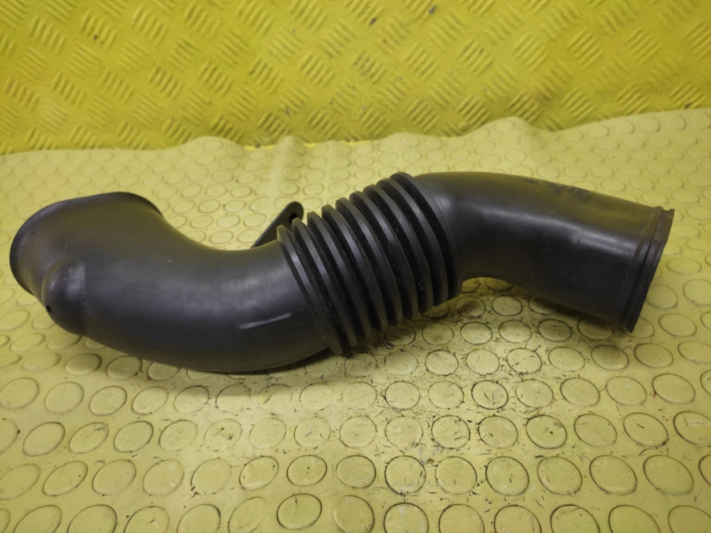 BMW E60 pipe air 58300015
