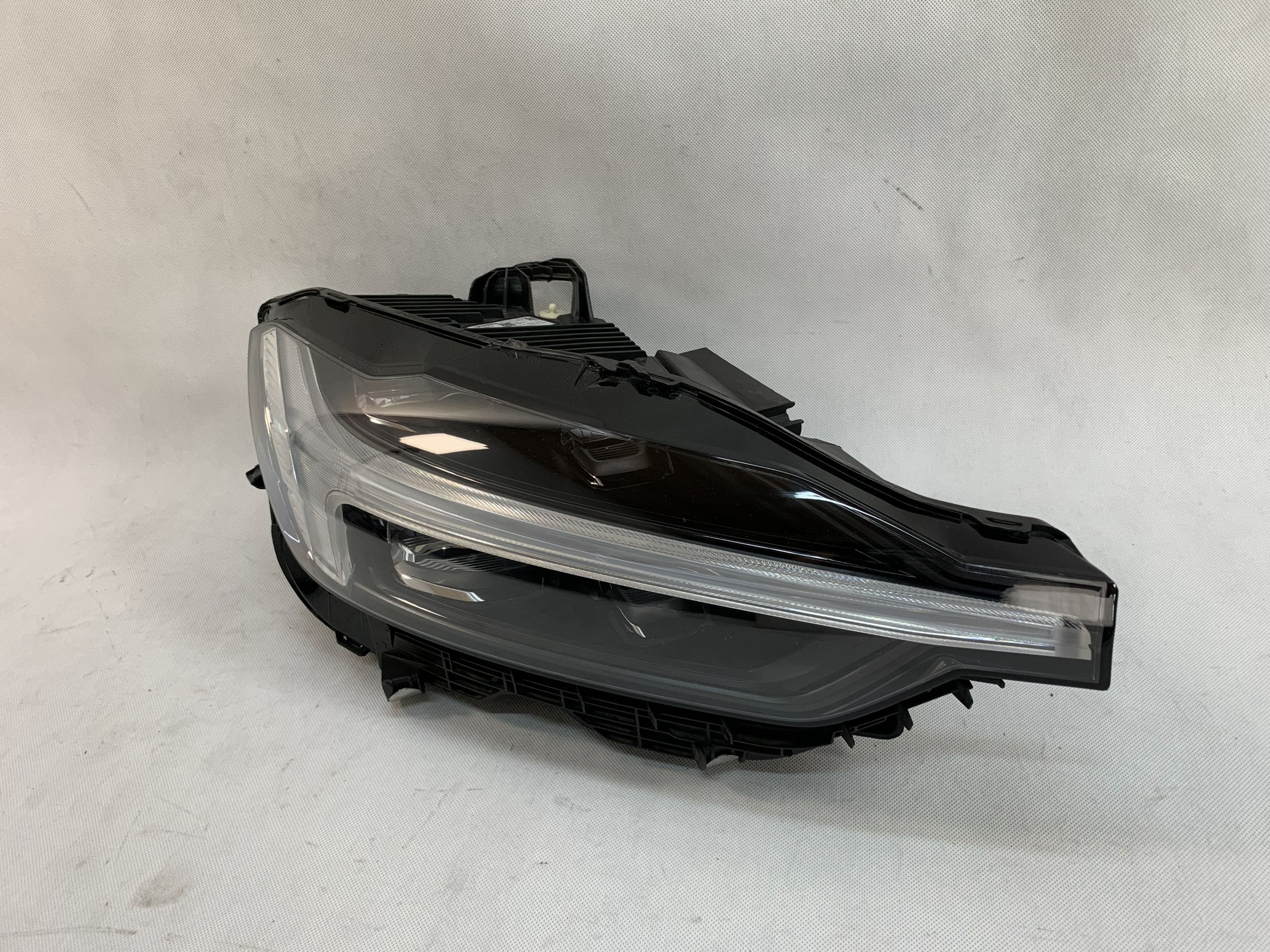 light Reflektor right Volvo XC60 II 17r Full led 32420440 08.26