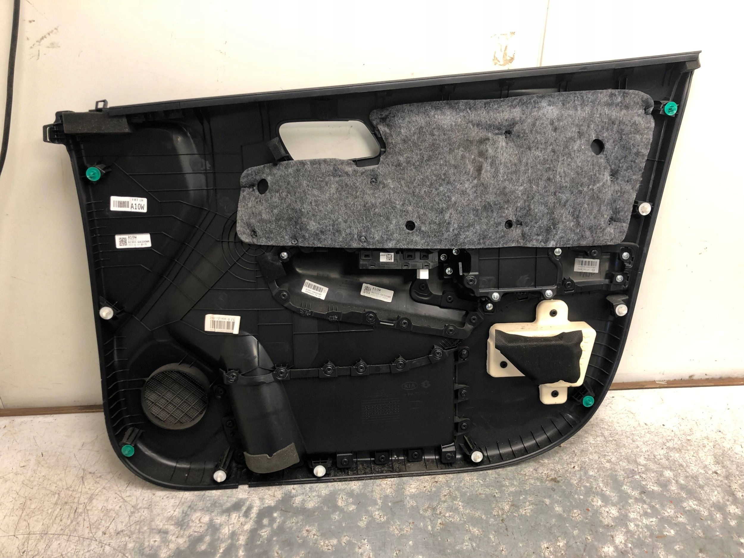 side door left front KIA PICANTO III 82351-G6000