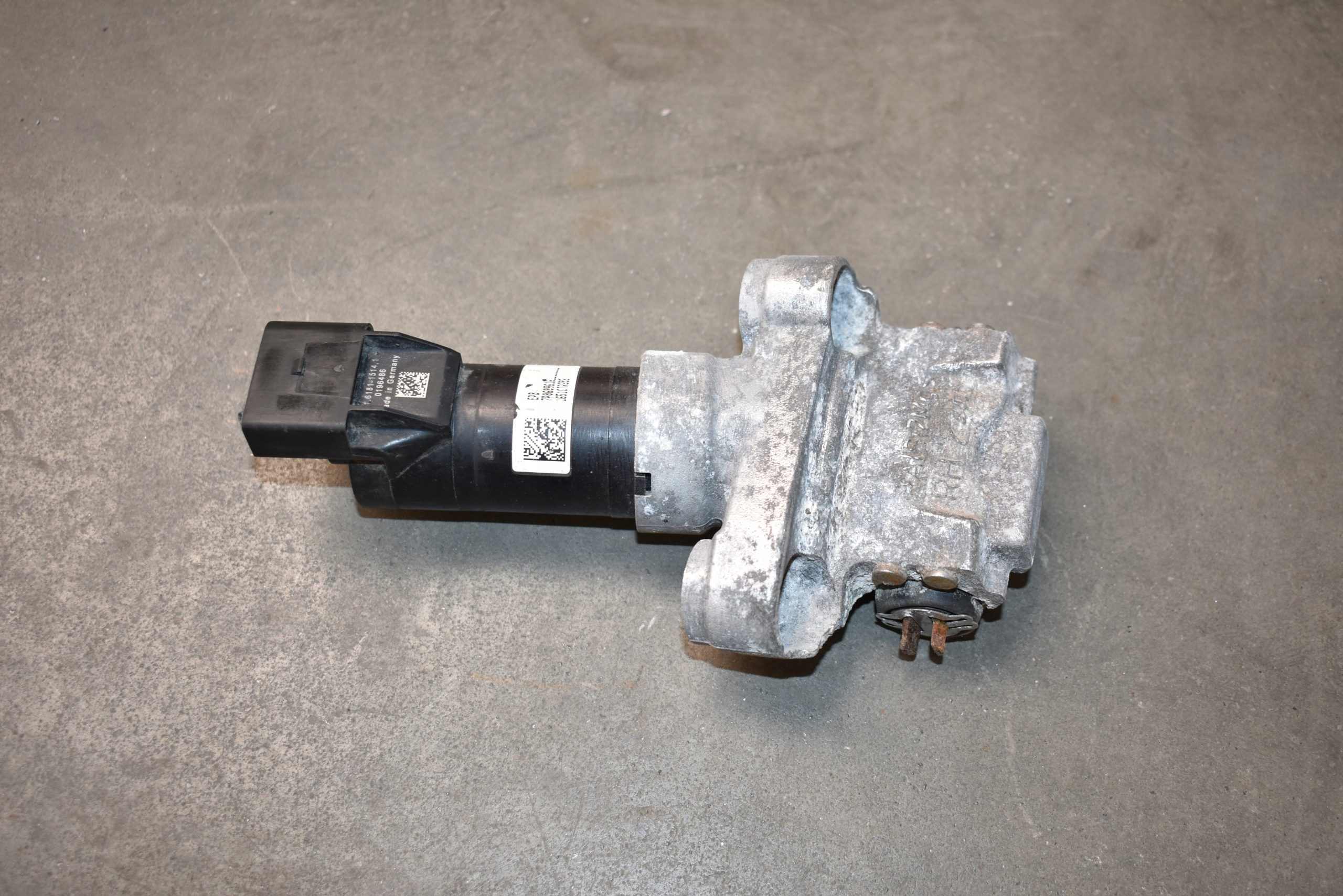 IDEALNY mini motor electric brake right PORSCHE CAYENNE 7P5 92A 1