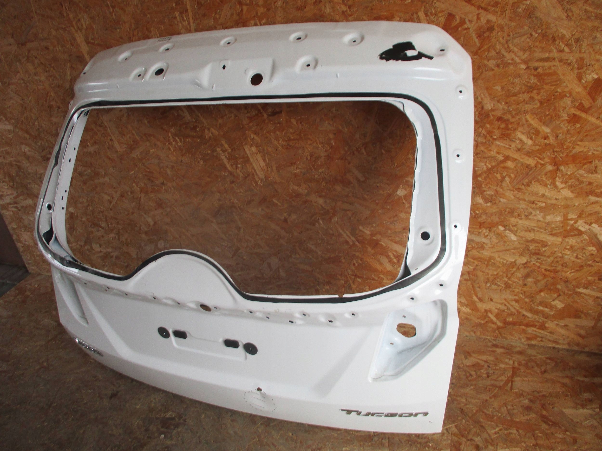 boot door YLNA HYUNDAI TUCSON IV