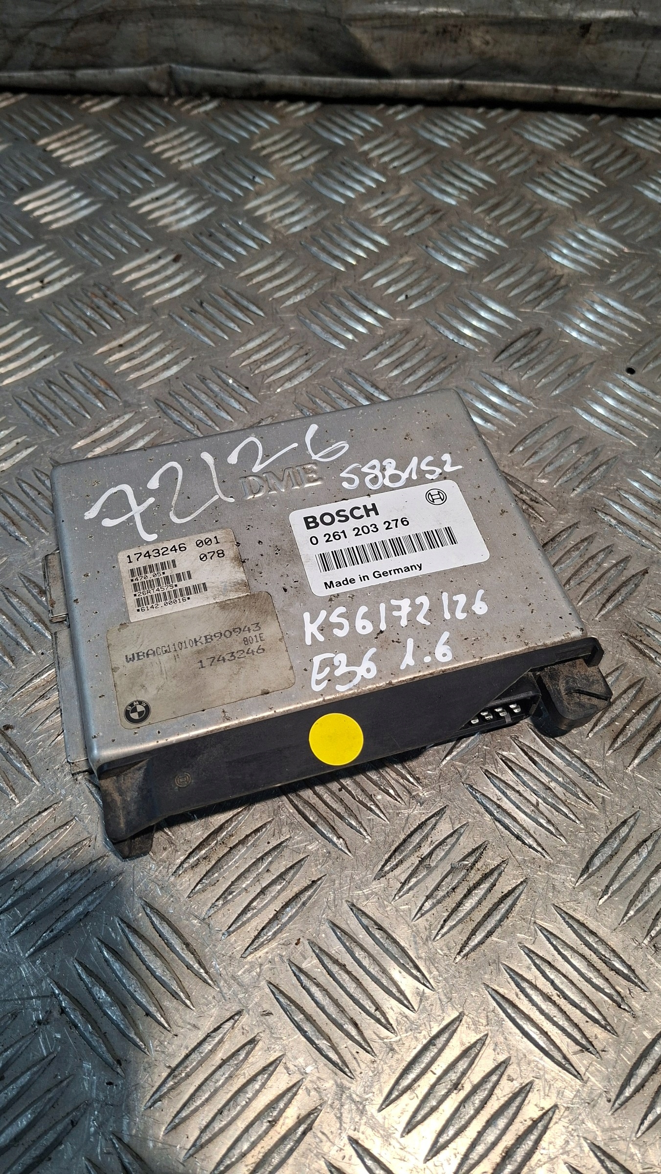control unit of the engine BMW E36 1.6